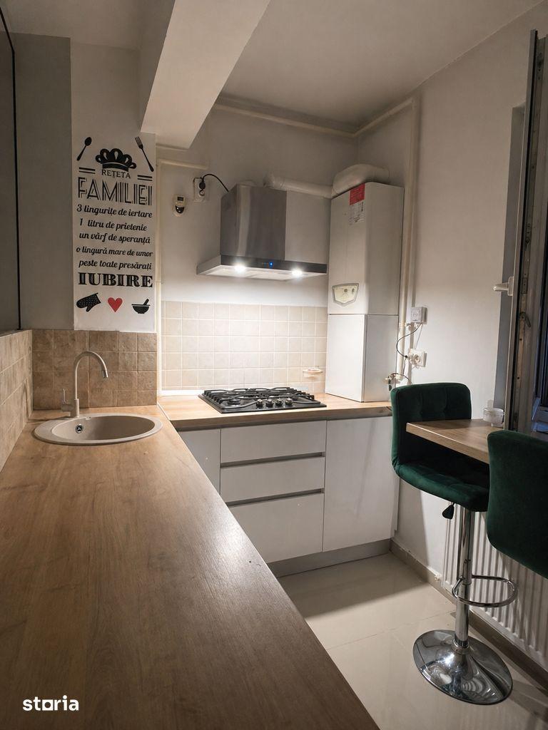 Direct proprietar vand apart avangarde residence strada salcamilor