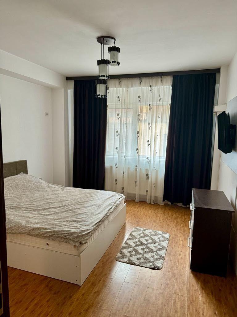 Închiriez apartament 2 camere