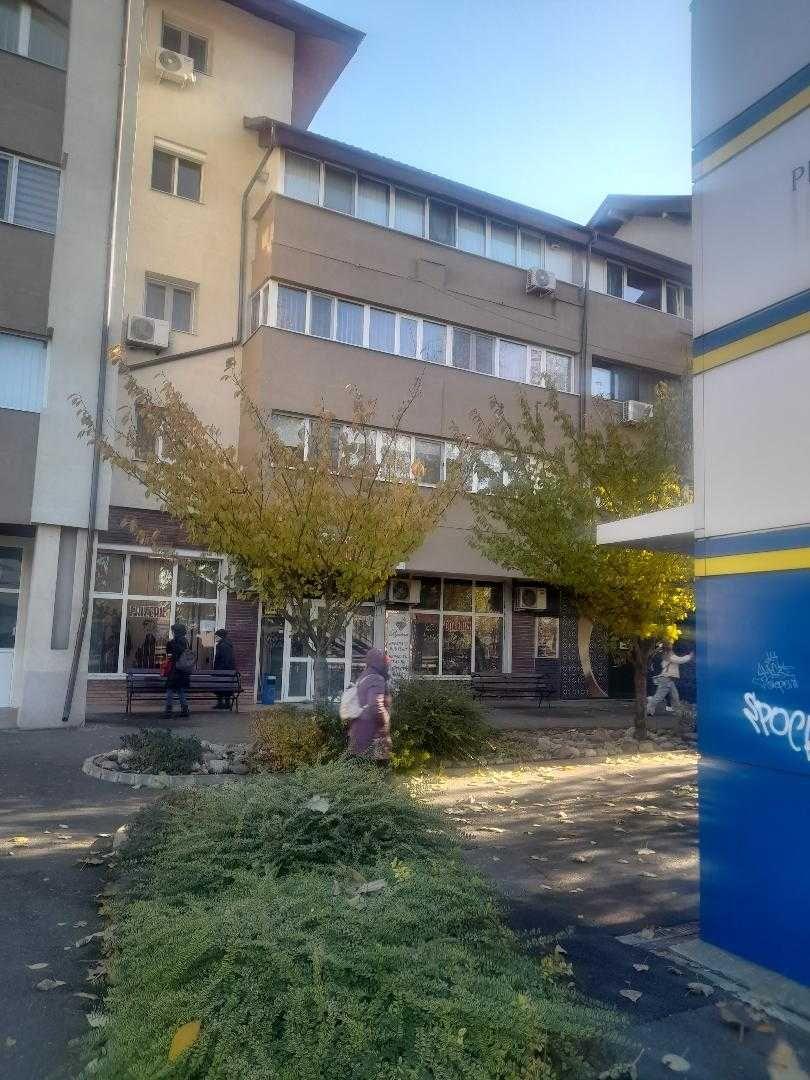 Apartament trei camere Otopeni - imagine 1