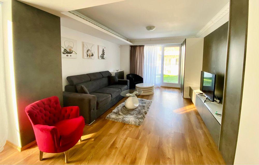 2 camere Otopeni cu piscina terase 30 mp si loc de parcare