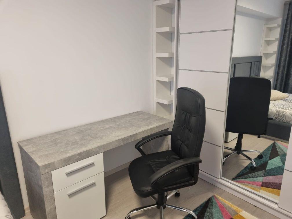 Apartament pentru închiriat