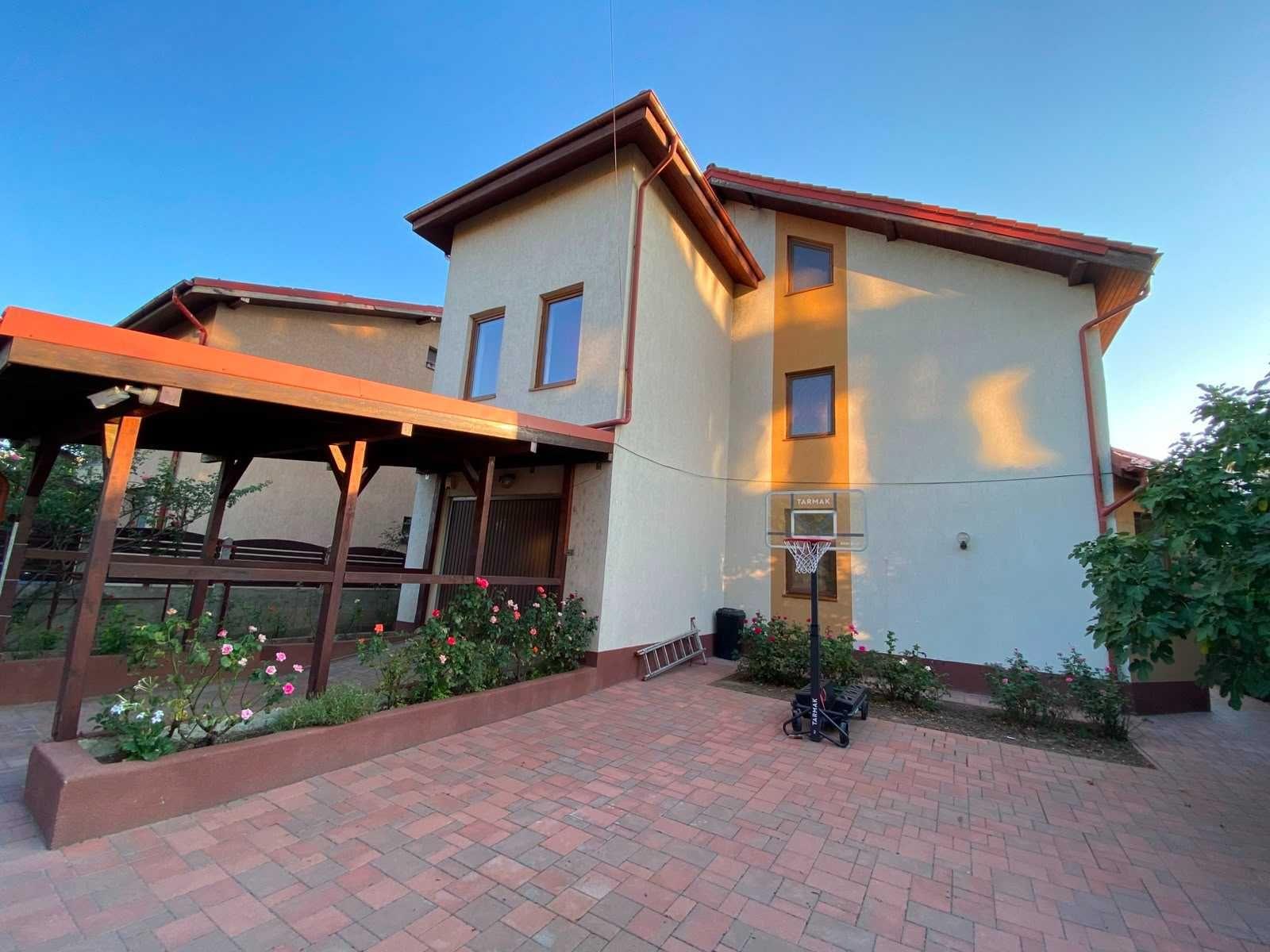 Vânzare vila P+1+M. Direct proprietar. Nepurtator de TVA - imagine 1