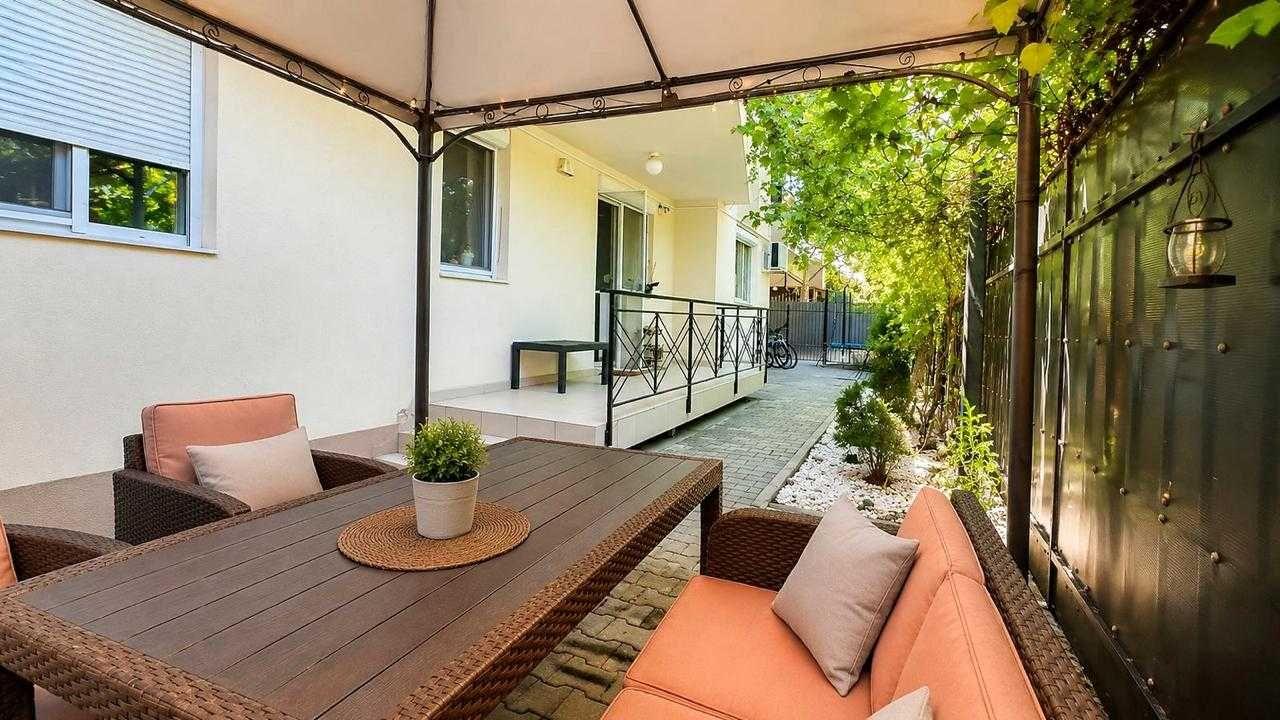 Proprietar - Vand apartament cu 2 camere Premium / Curte privata / 3 locuri de parcare  / Apollo Residence / 5 min de metrou