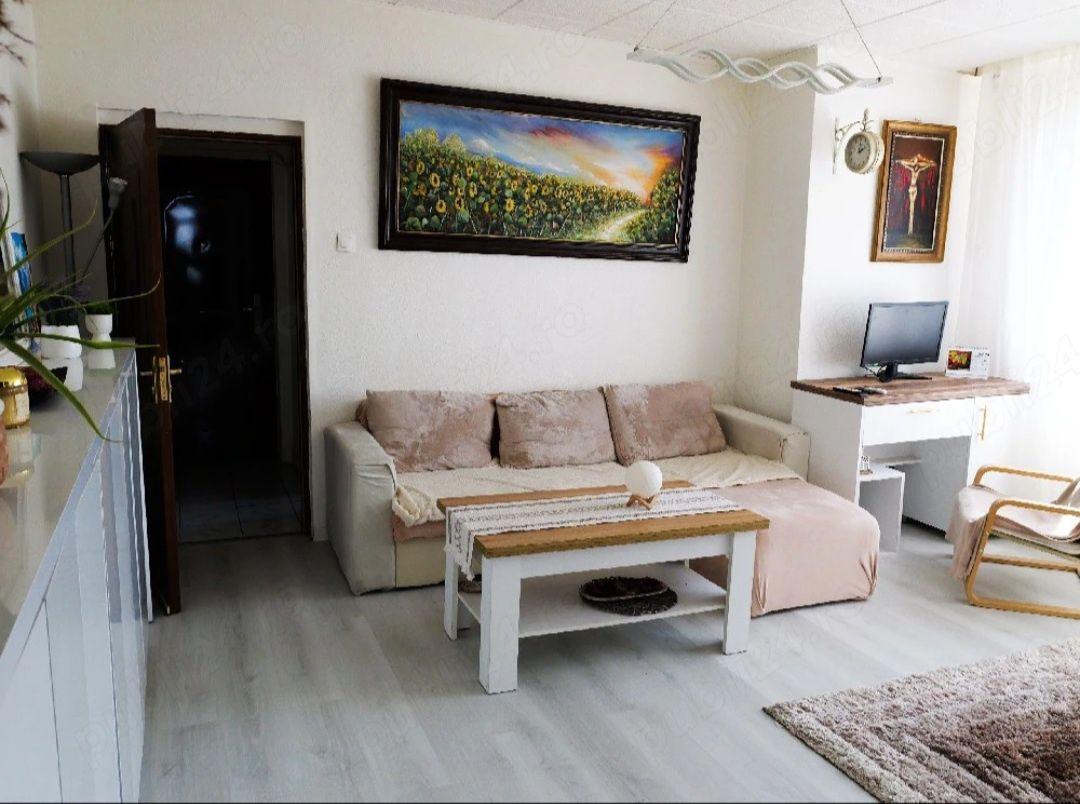 Pitești ultracentral  Vând sau schimb cu casa in Ștefănești - imagine 1