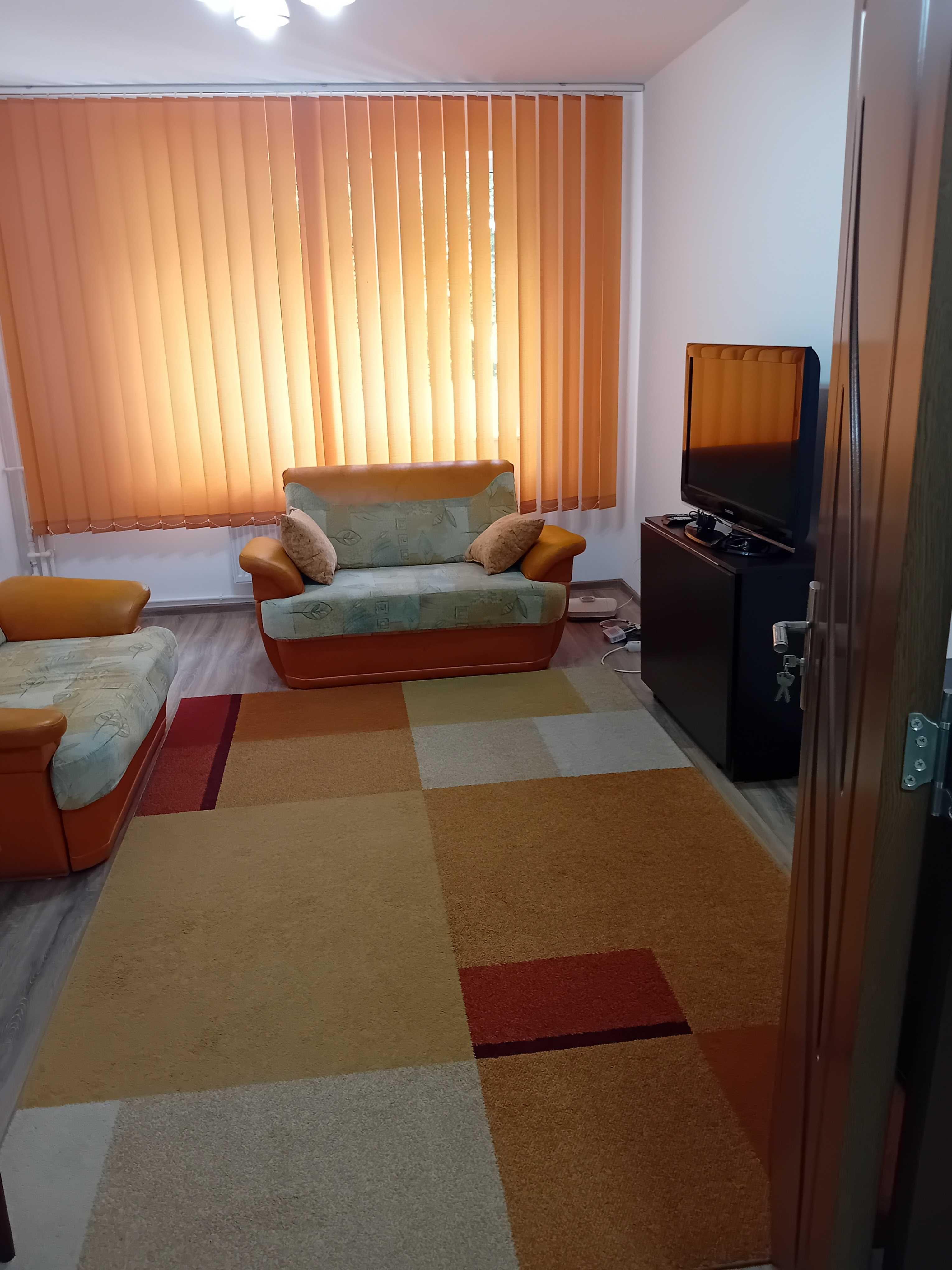 Vanzare apartament - imagine 1