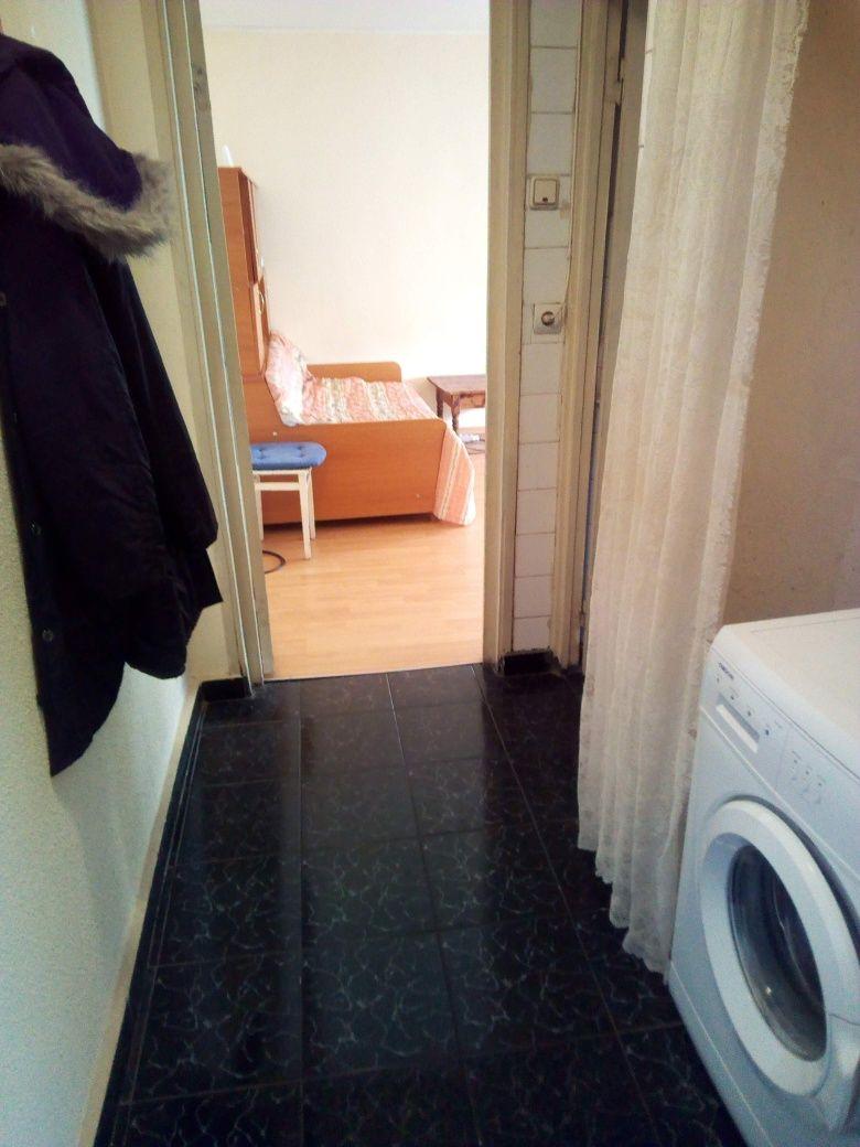 Schimb vând  apartament  2 camere  cu garsoniera - imagine 1