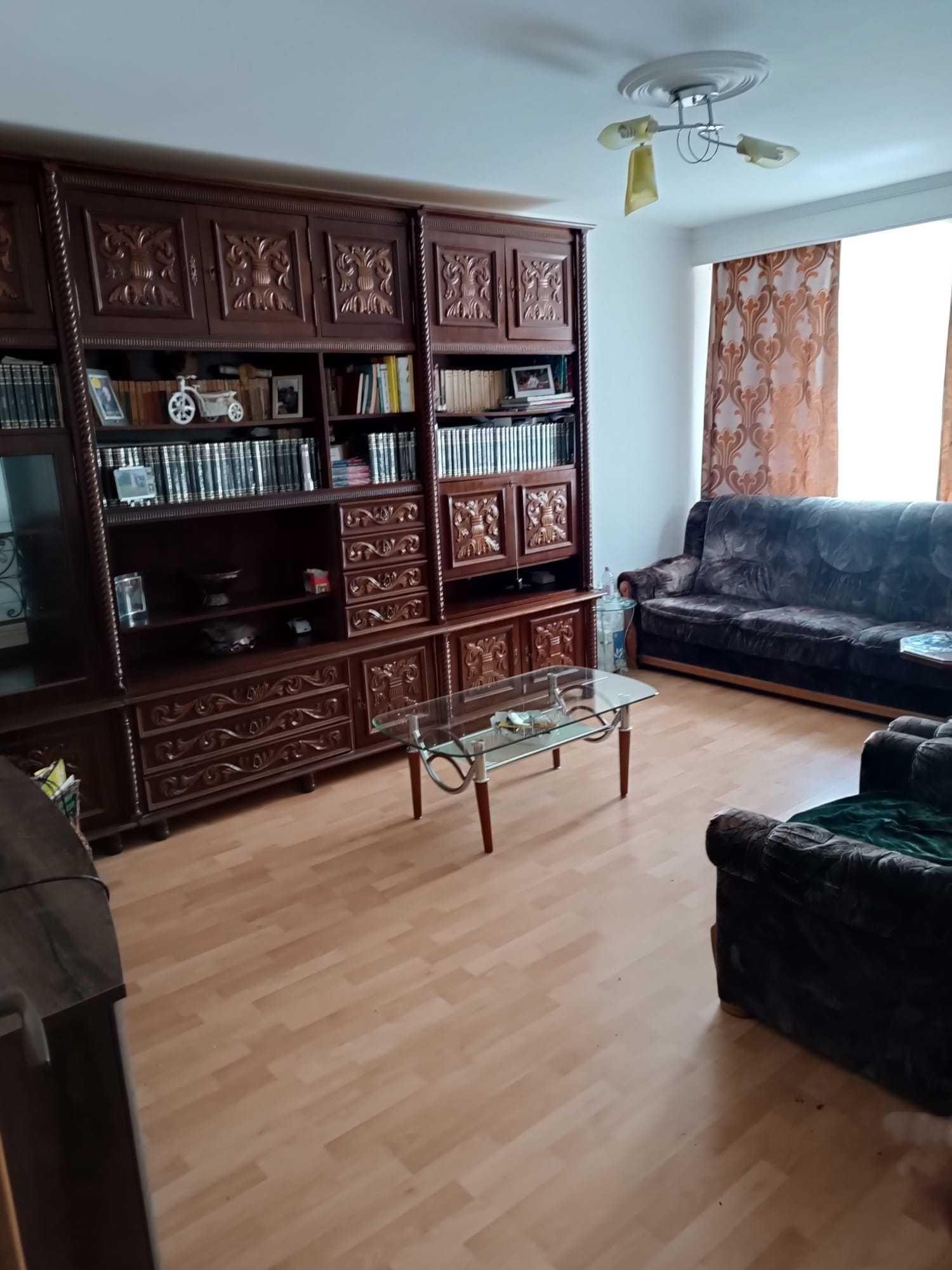 Apartament 3 camere decomandat | Tudor Vladimirescu | 66 mp +3.5 balcon inchis | Etaj 3/4 | 2 băi - imagine 1