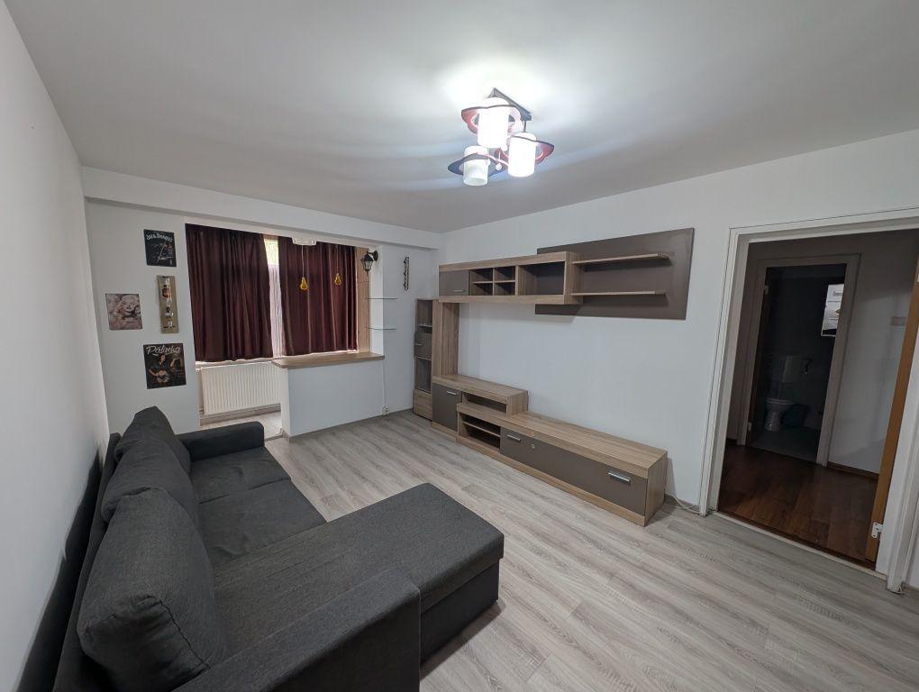Închiriez apartament 2 camere Trivale complex 1 - imagine 1