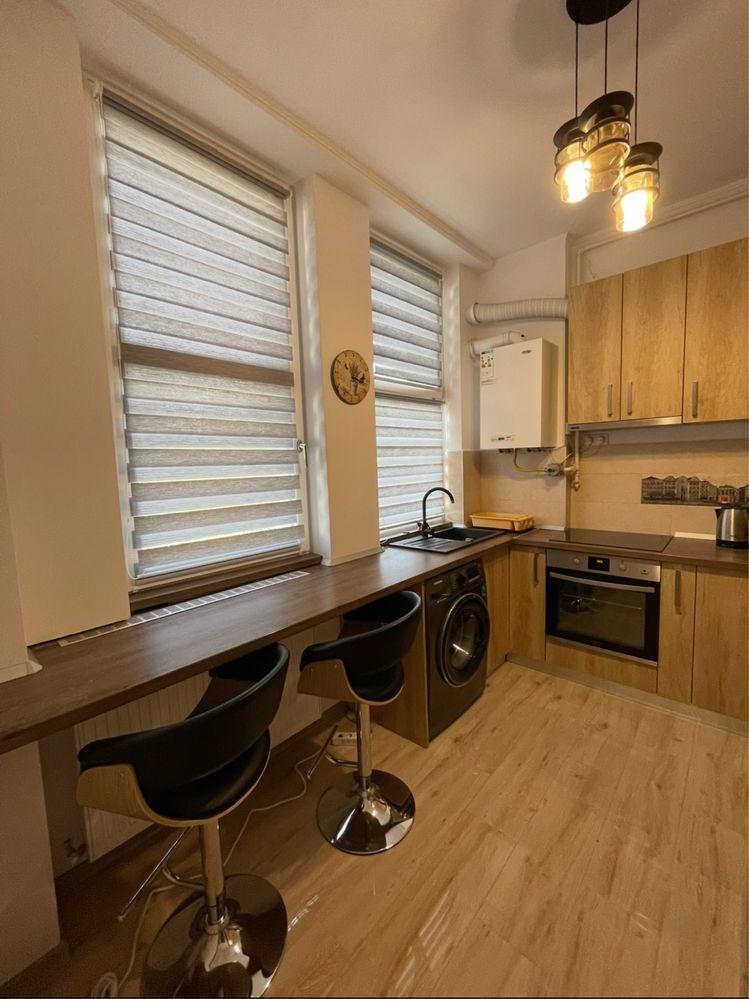 Proprietar, vând apartament cu 2 camere + loc parcare - imagine 1