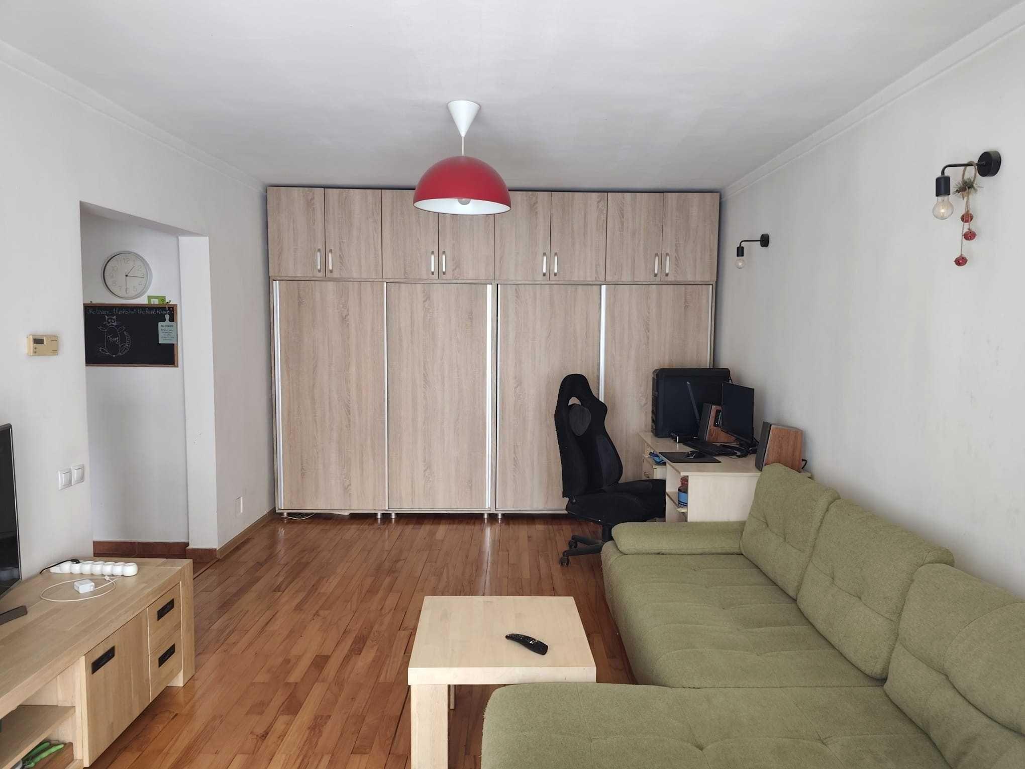 Proprietar: 2 Camere Open-Space MOBILAT COMPLET, 52 mp, Bulevardul Republicii – Etaj 1, Centrală, Balcon – 90.000€ Negociabil - imagine 1