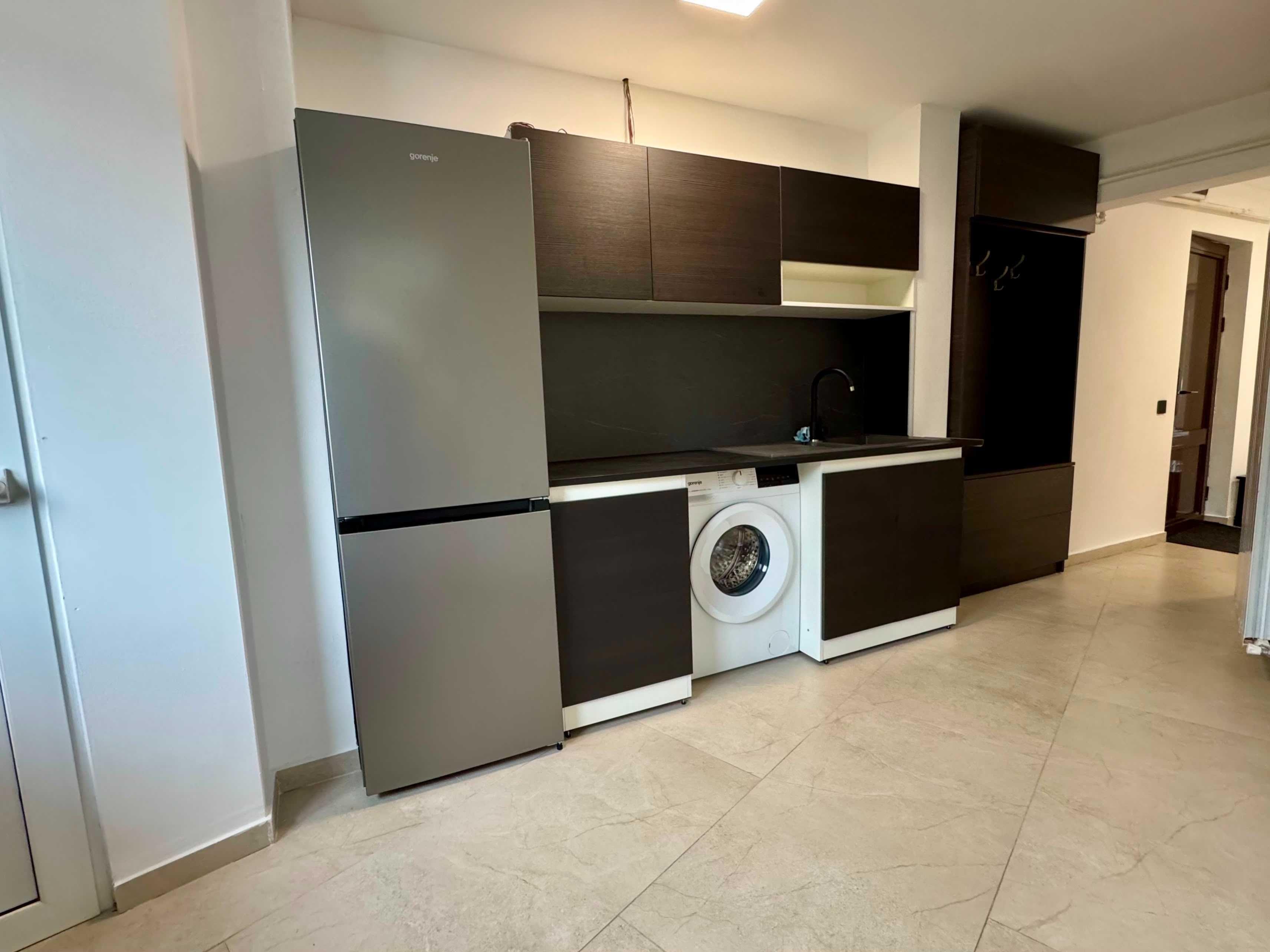 Apartament 2 camere, zona centrala - imagine 1