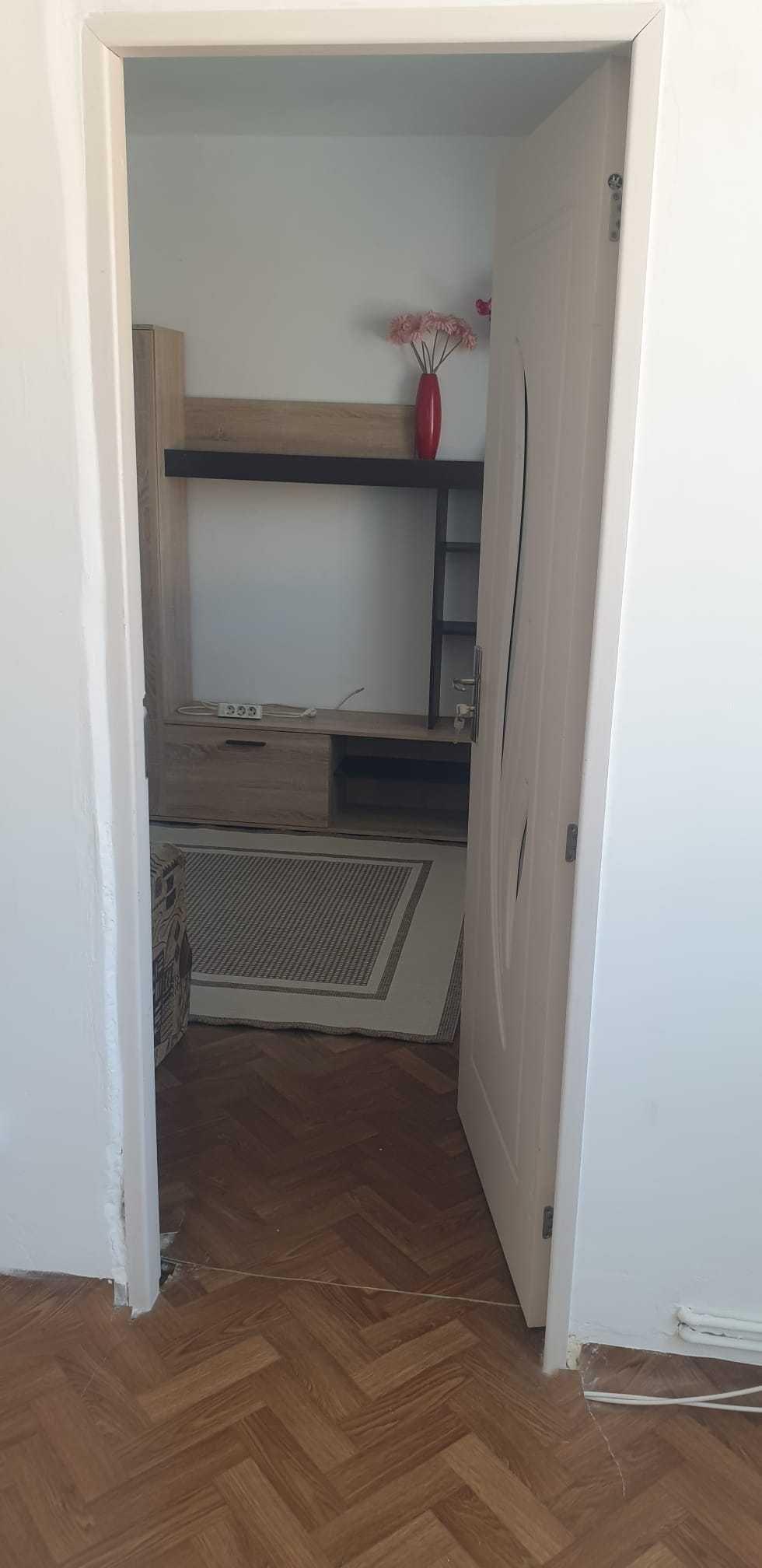 apartament cu doua camere de inchiriat - imagine 1