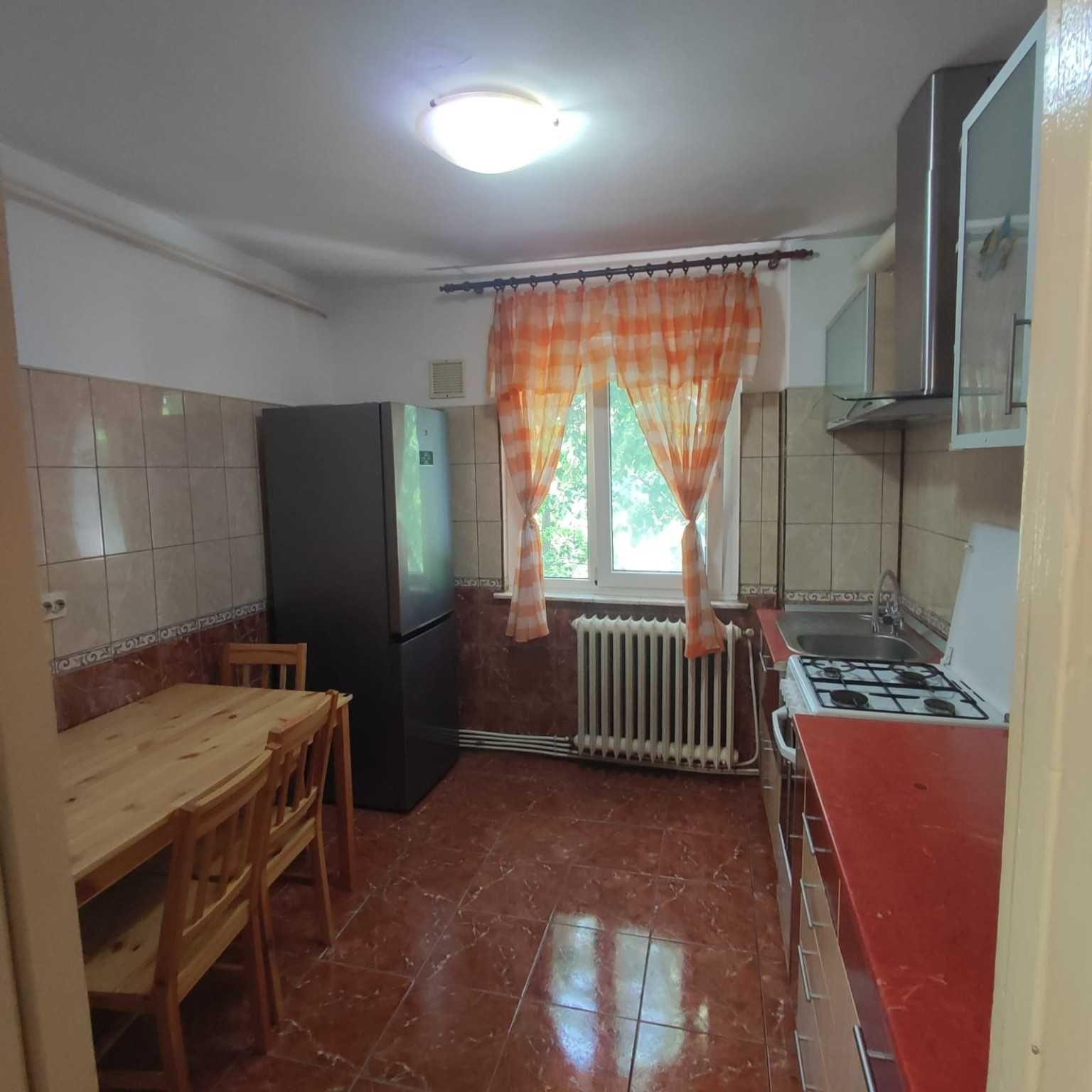 Proprietar – Apartament 2 camere , Tătărași, mobilat și utilat.