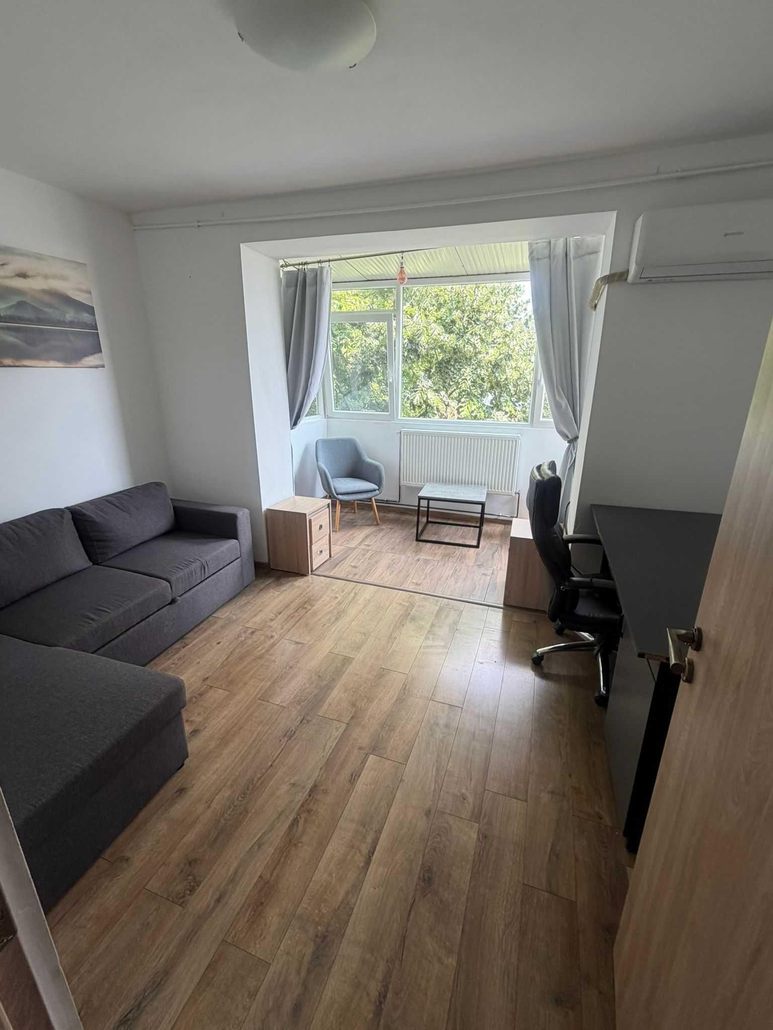 Inchiriez Apartament 3 Camere Copou Gaudeamus - imagine 1