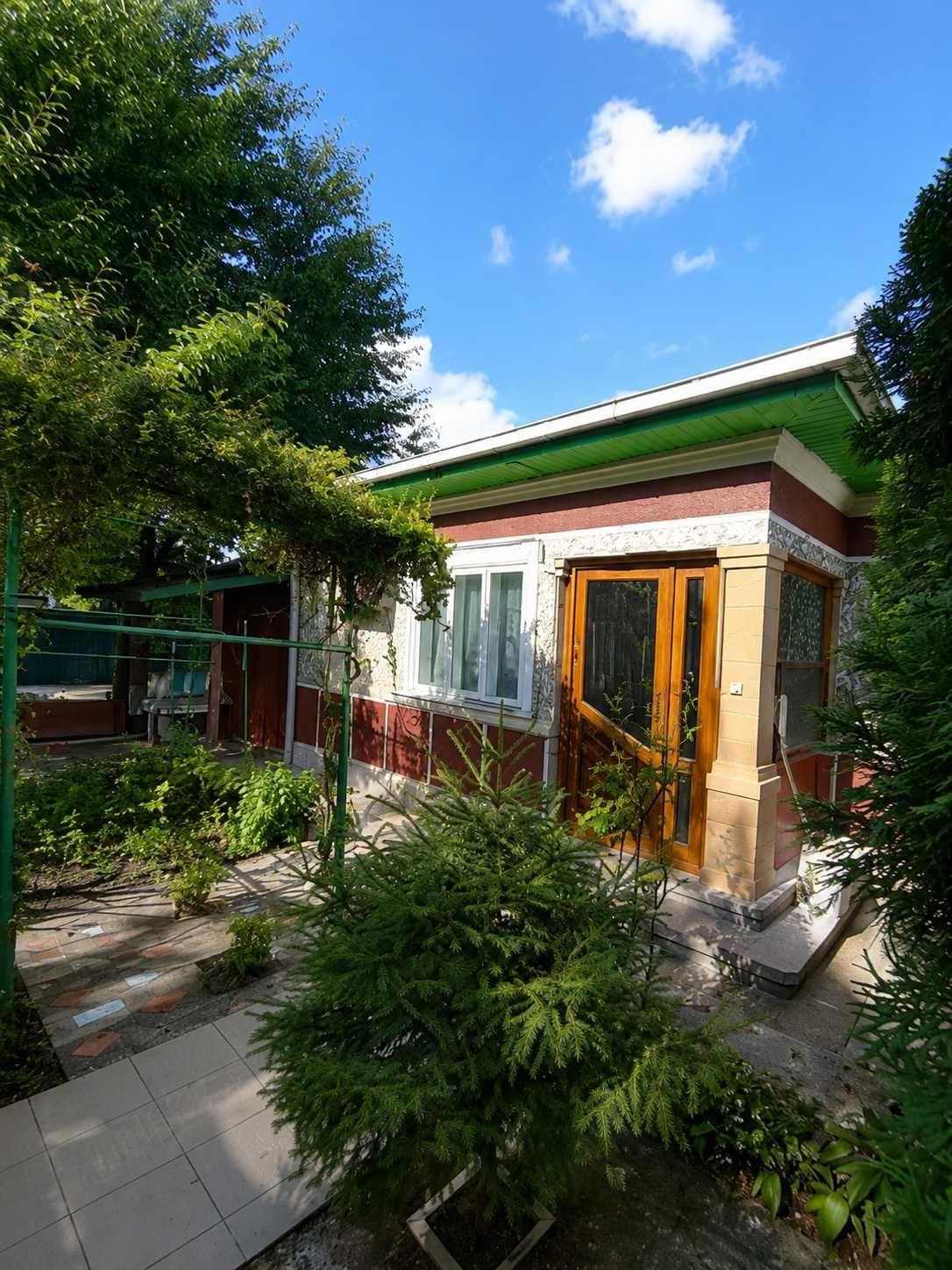 Casa de vanzare in Nicolina 1