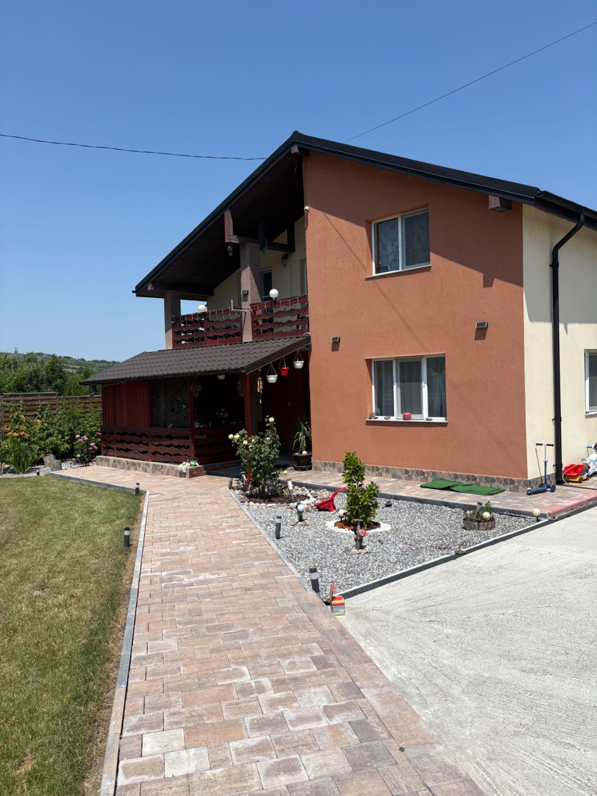 Casa Propietar P+E in Osoi La 18 km de Iasi / 216mp.utilli / Teren1400mp. Curte amenajata. Pret220.000eoro