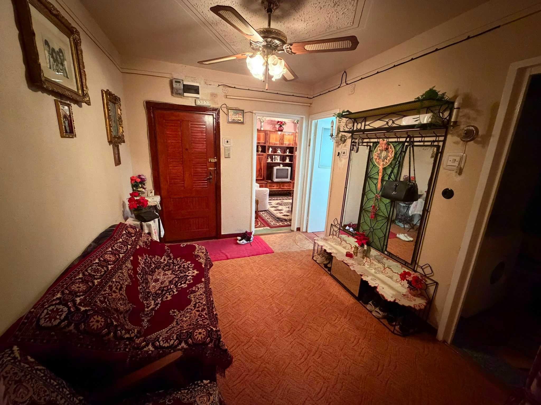 Apartament cu 3 camere 80mp în zona Vlaicu, Arad