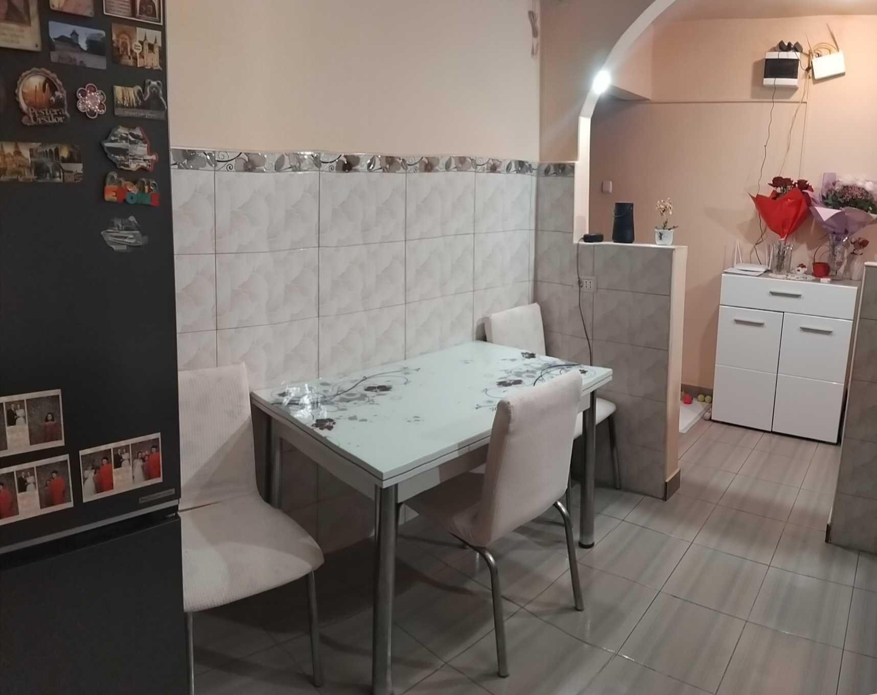 Vanzare apartament cu 2 camere, Micalaca - imagine 1