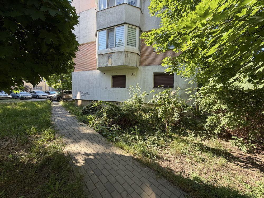 Apartamet de vanzare - imagine 1