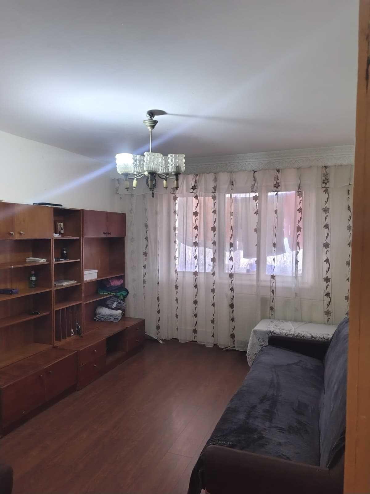 Apartament vanzare 2 camere, Alecu Russo (Milcov, Cornisa) - DIRECT PROPRIETAR - imagine 1
