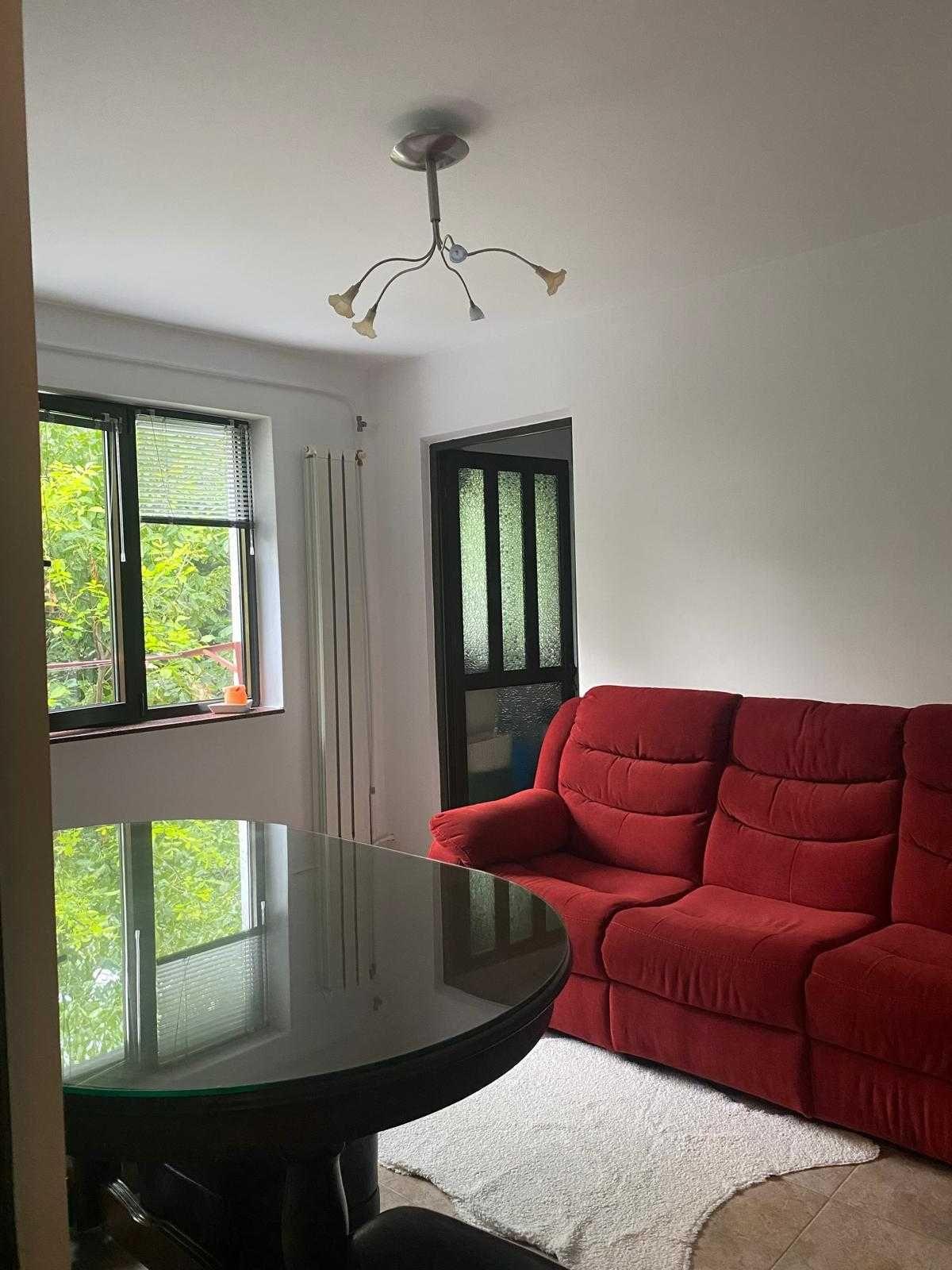 apartament 2 camere de vanzare - imagine 1
