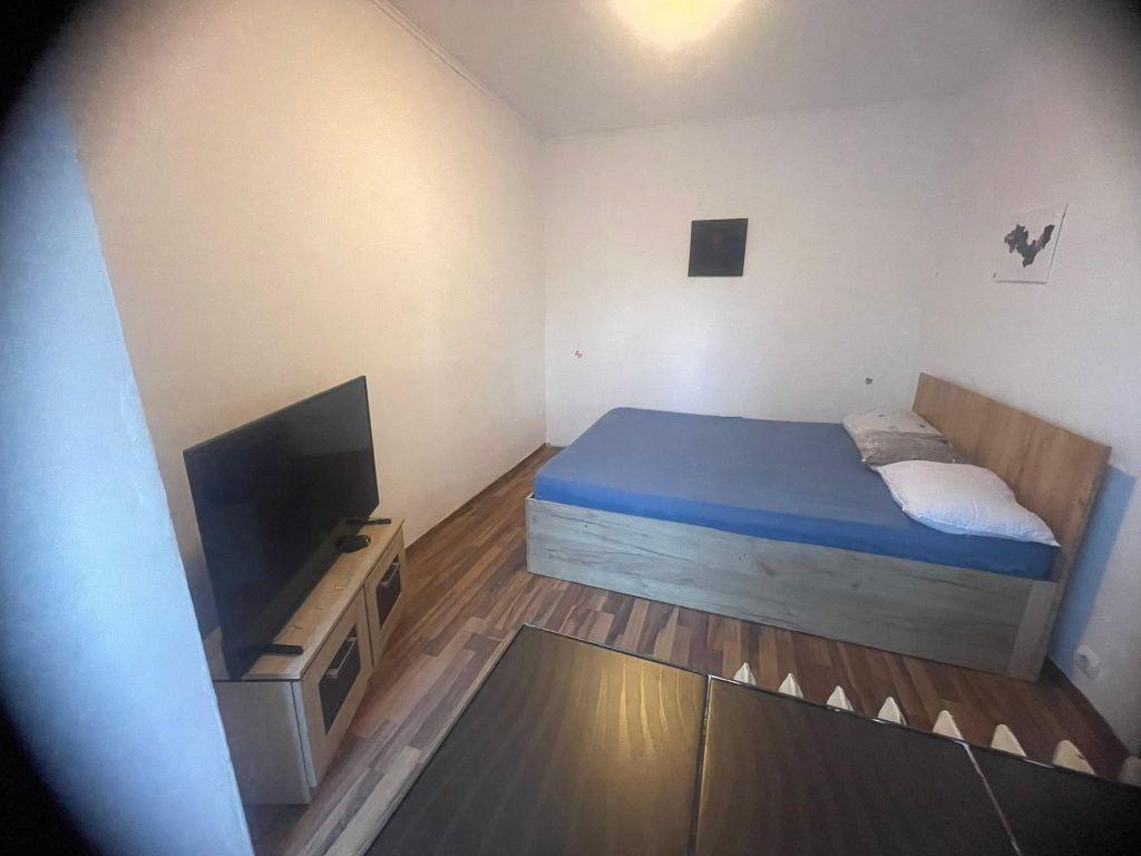 Închiriez apartament. - imagine 1