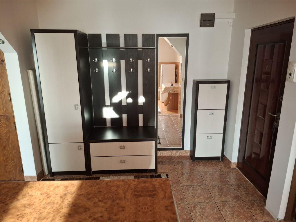 Închiriez apartament 2 camere decomandat obcini - imagine 1