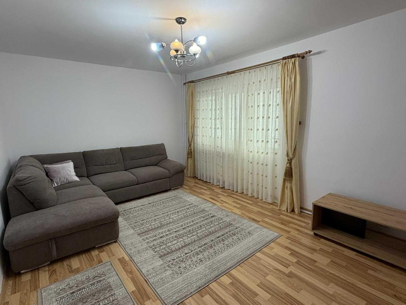 Apartament la PRIMA închiriere in Obcini, 3 camere decomandate, mobilat/utilat complet, vedere spre parc - imagine 1
