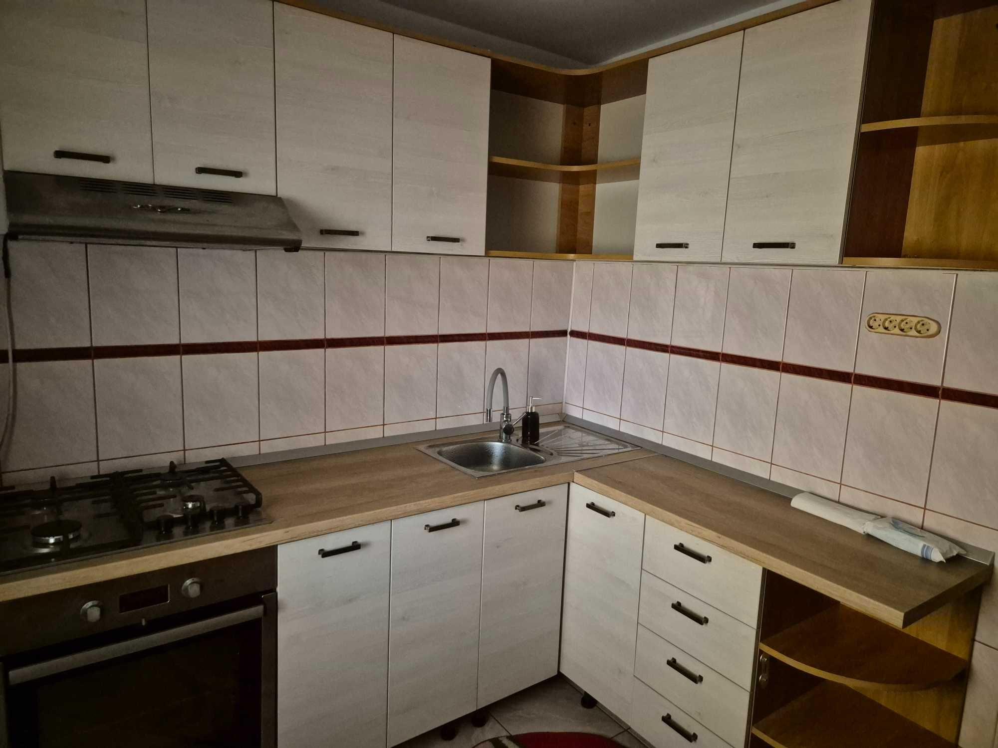 Apartament 3 camere de inchiriat in cart. Obcini - imagine 1