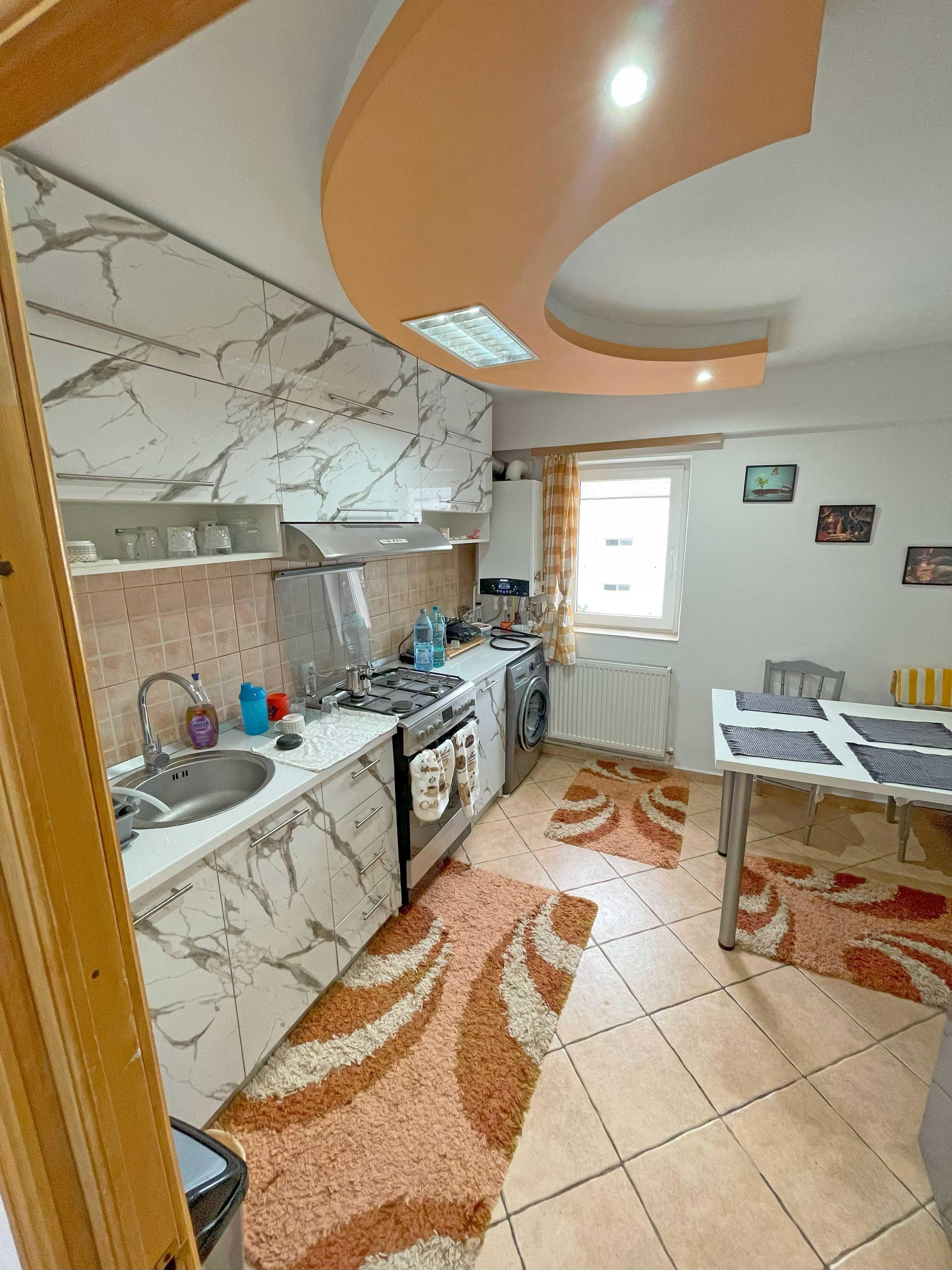 Apartament 3 camere Primăverii Capat 1 Botosani zona linistita