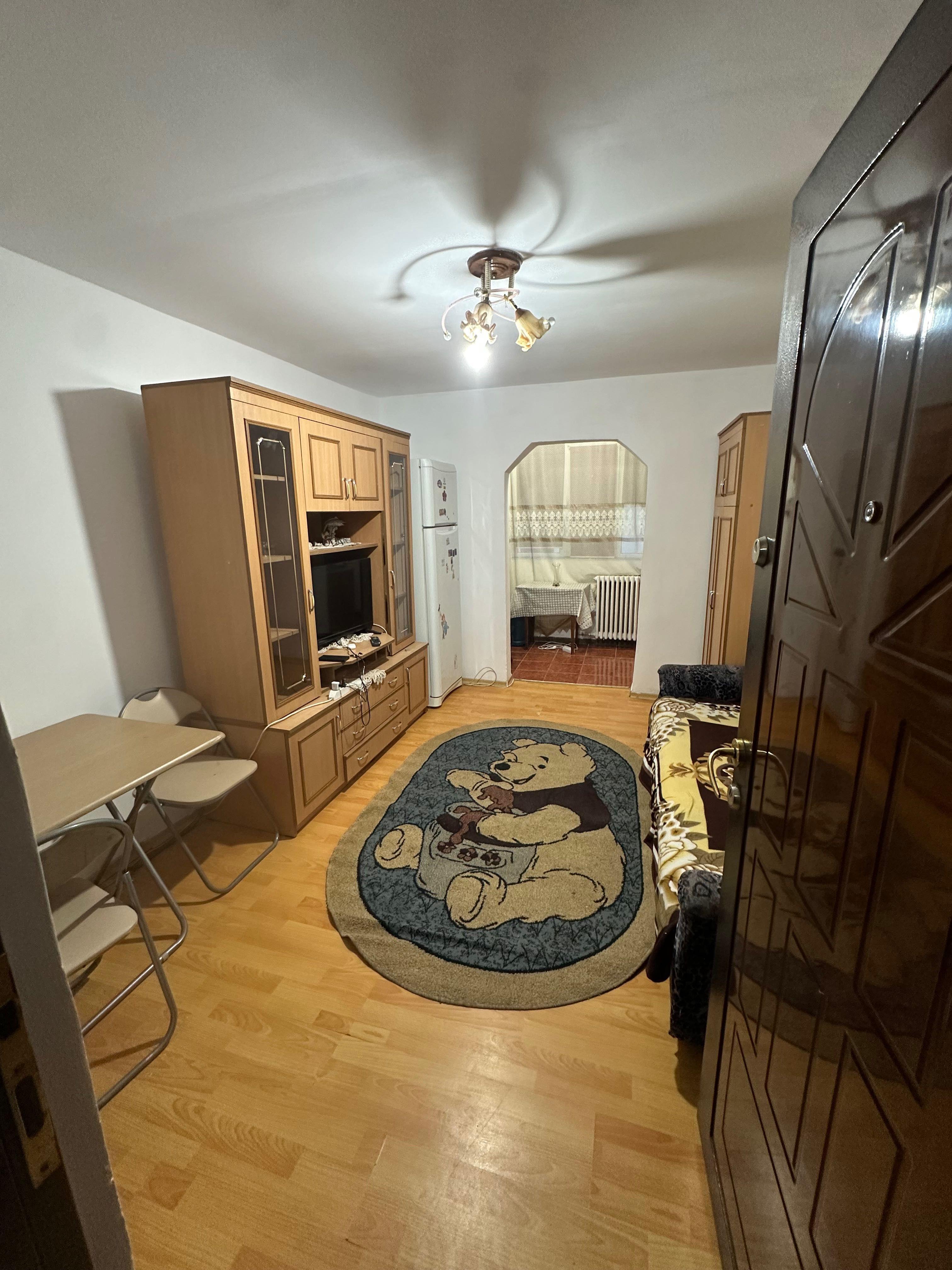 Apartament de închiriat - imagine 1