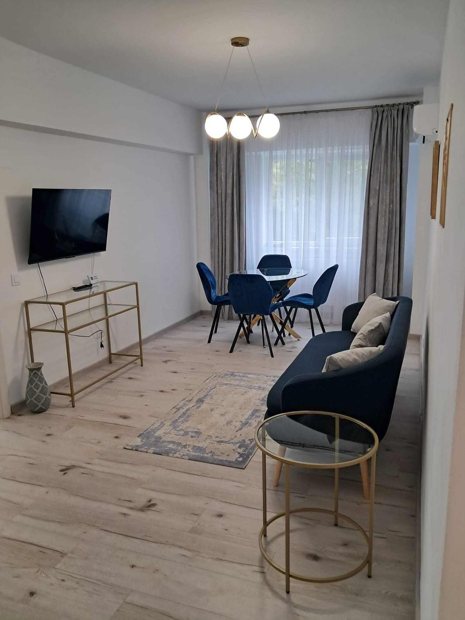 Ofer spre inchiriere APARTAMENT 3 CAMERE - imagine 1