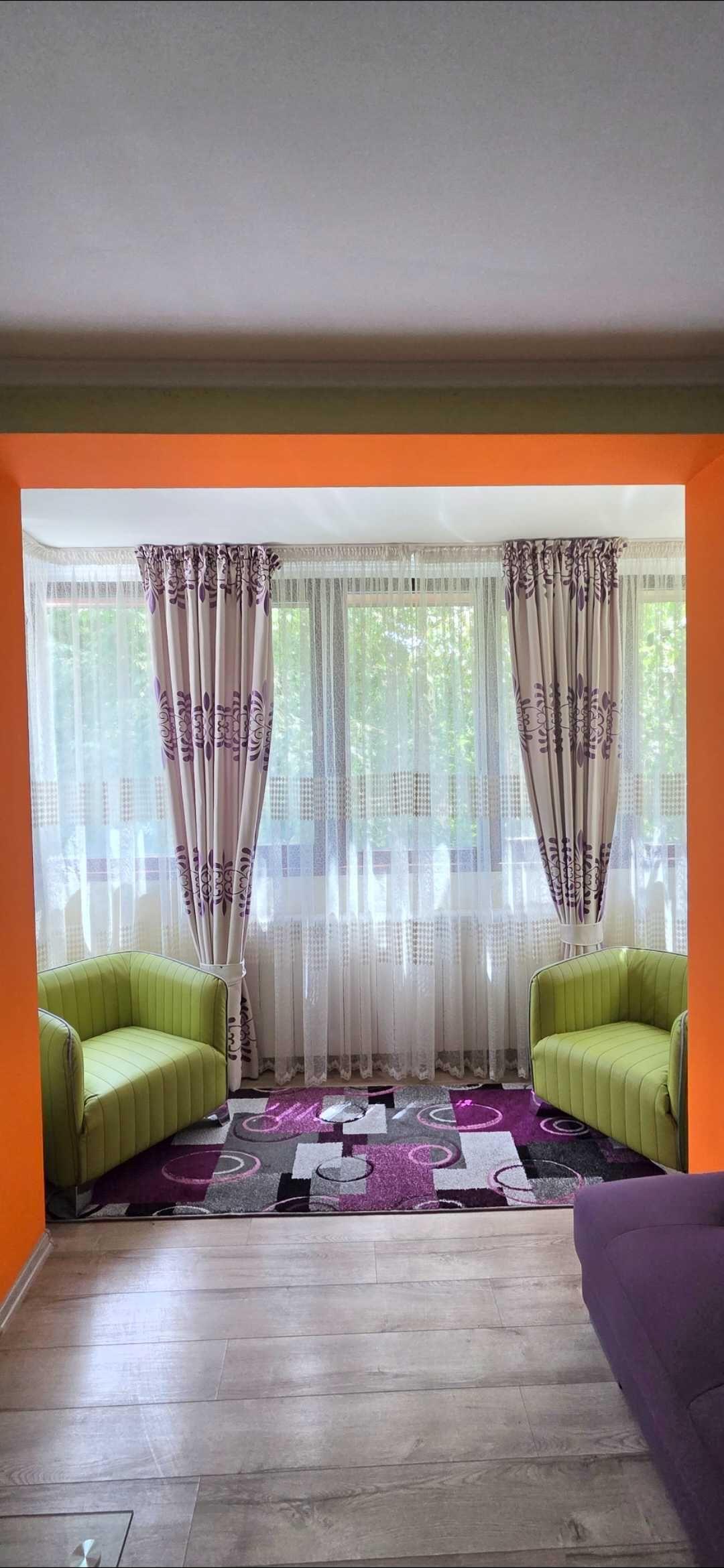 Apartament renovat, mobilat si utilat de vanzare - imagine 1