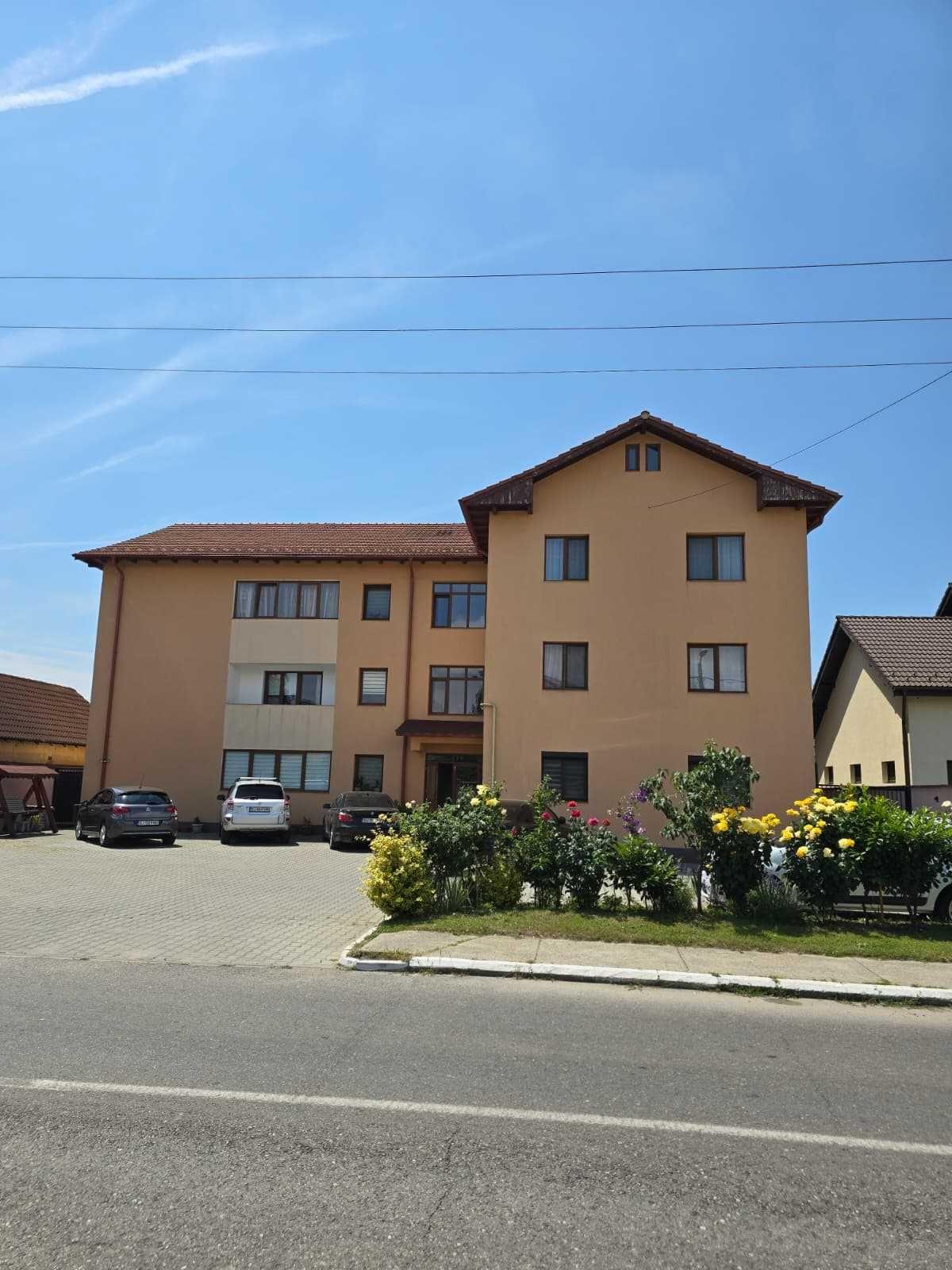 Apartament 3 camere + Parcare - Bloc Nou 2016 - Petresti - imagine 1