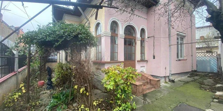 Casă + anexă str. Tudor Vladimirescu Târgoviște - imagine 1