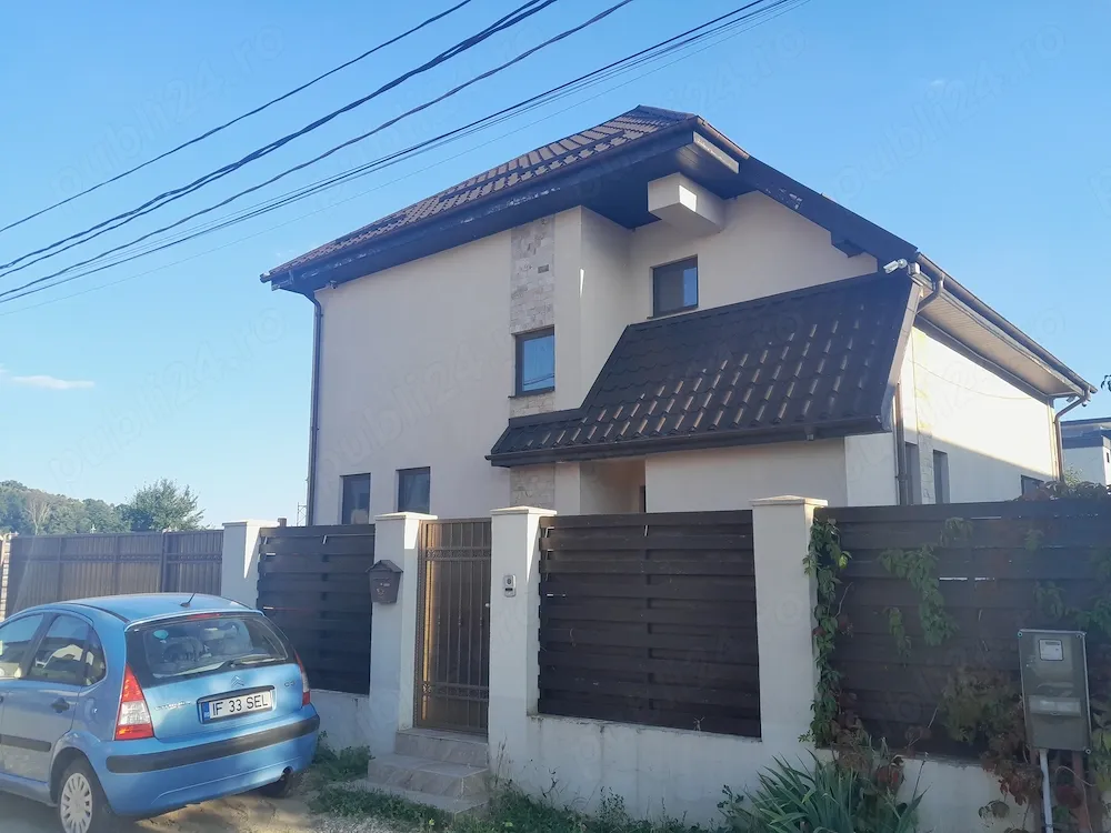 Vila Voluntari la padure-5 camere-3bai-200 mp-la 7 min de București - imagine 1
