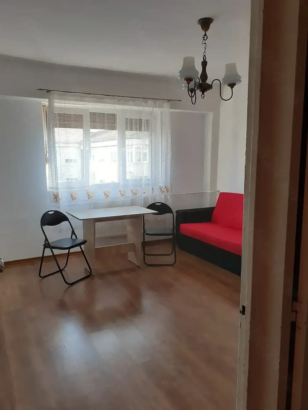 Chirie apartament 1 camera (garsoniera) în Rogerius