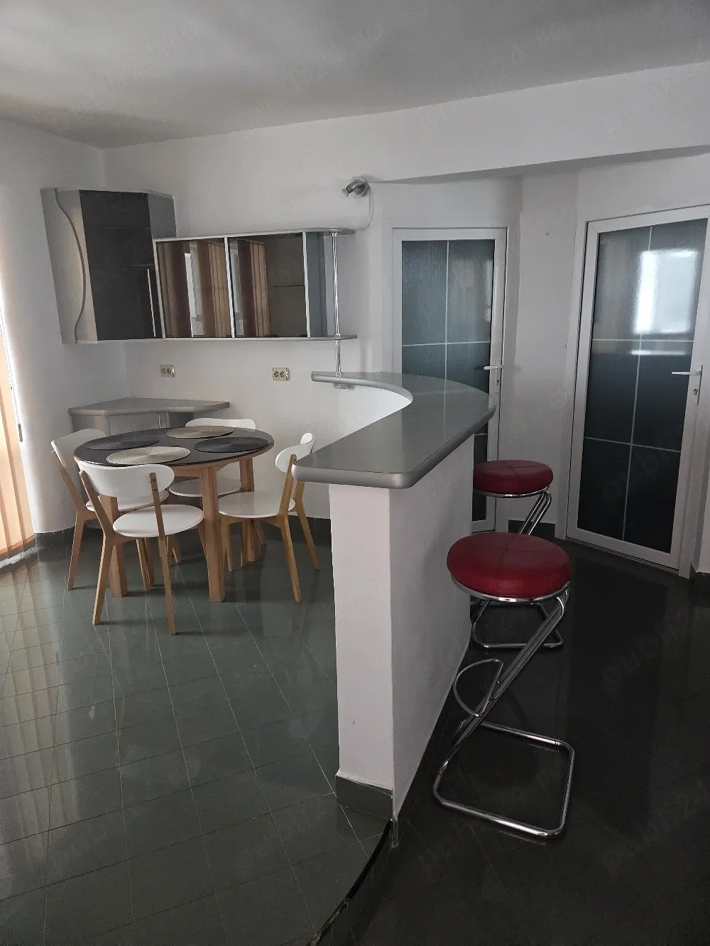 PF Închiriez ap cu 2 camere decomandat Nufaru
