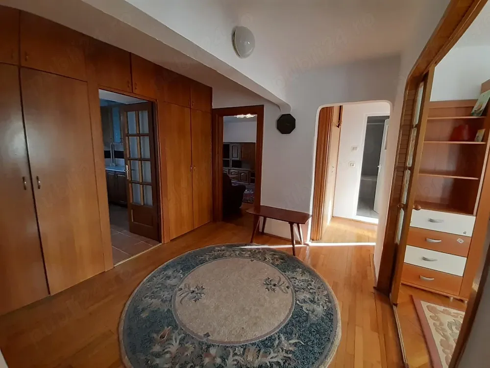 Chirie apartament 4 camere Nufărul Oradea - proprietar!