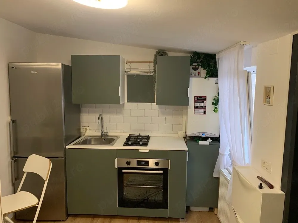 Proprietar, ofer spre inchiriere casuta 25mp cu curte proprie, zona Tei  Barbu Vacareacu