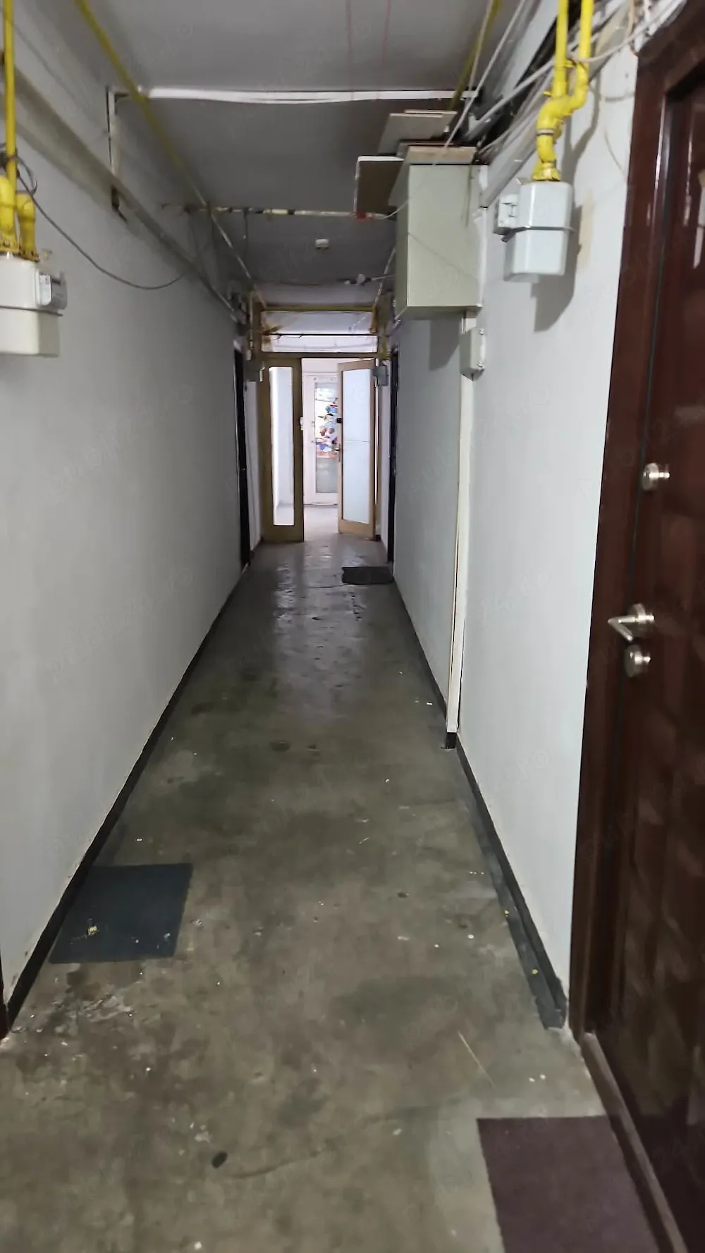 Vând garsonieră conf 3  etj 3 acte la zi proprietar  mai multe detalii la nr afișat whatsapp