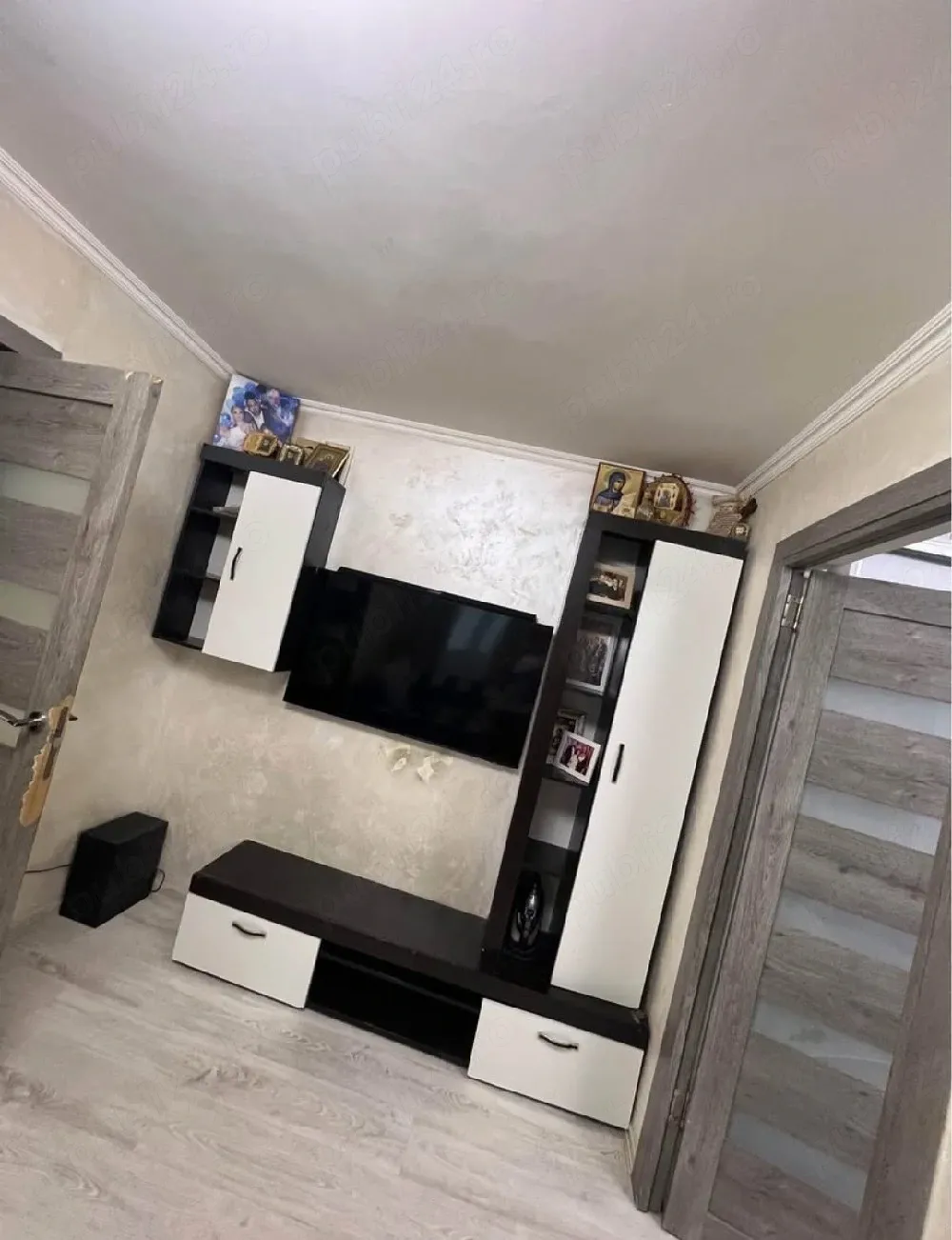 vand apartament 2 camere sector 3
