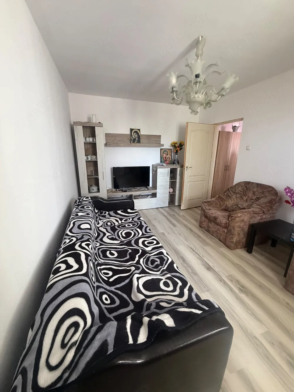 Închiriez apartament 2 camere mobilat Berceni - imagine 1