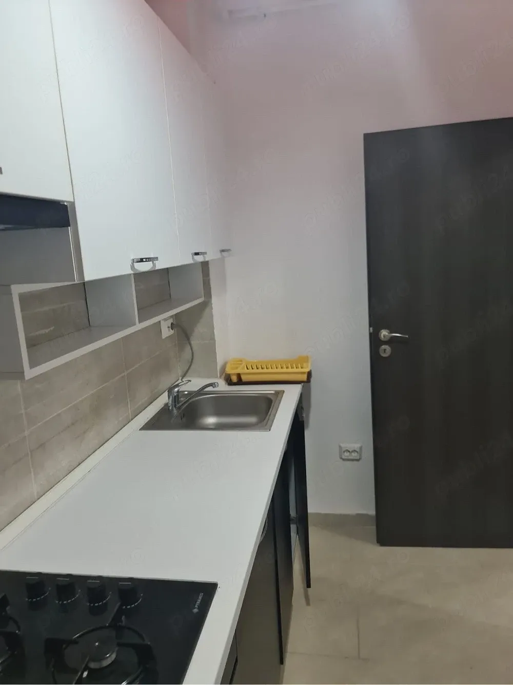 garsoniera de inchiriat cu toate uitilotatile incluse in pret!!!