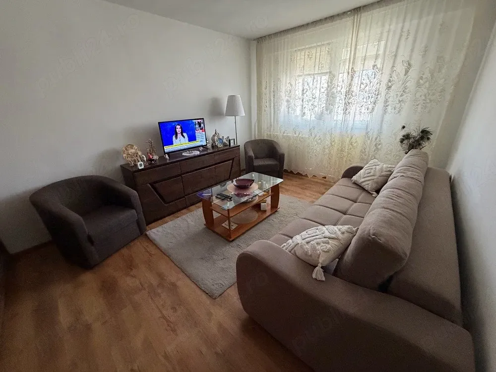 Apartament 2 camere de vanzare.