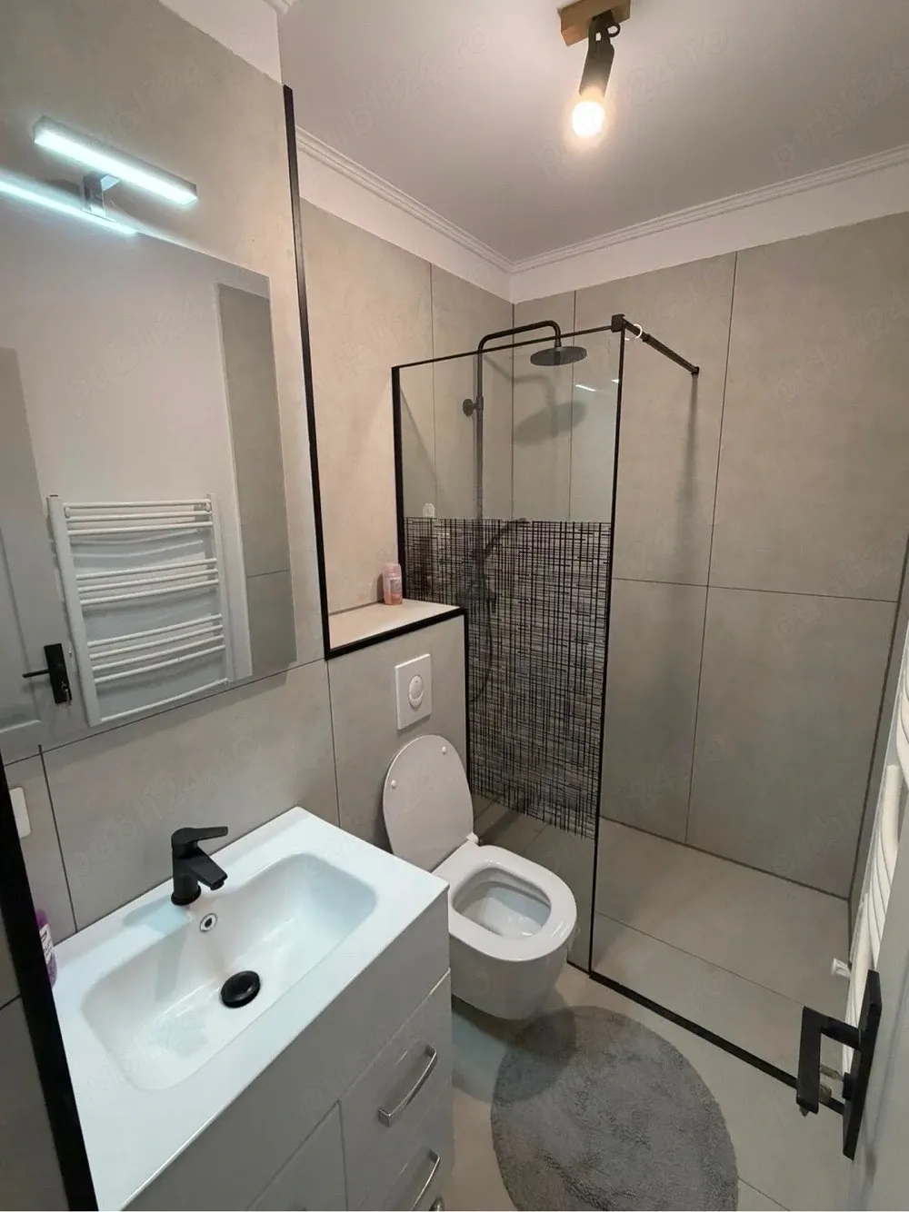 Proprietar, Apartament 2 camere de închiriat   Ultracentral, renovat complet, modern