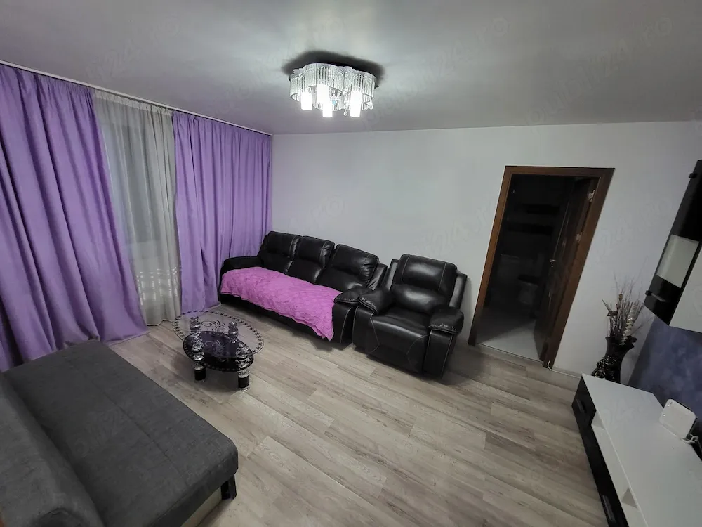 Închiriere apartament  2 camere, situat în blocul M1   zona Păpădie,