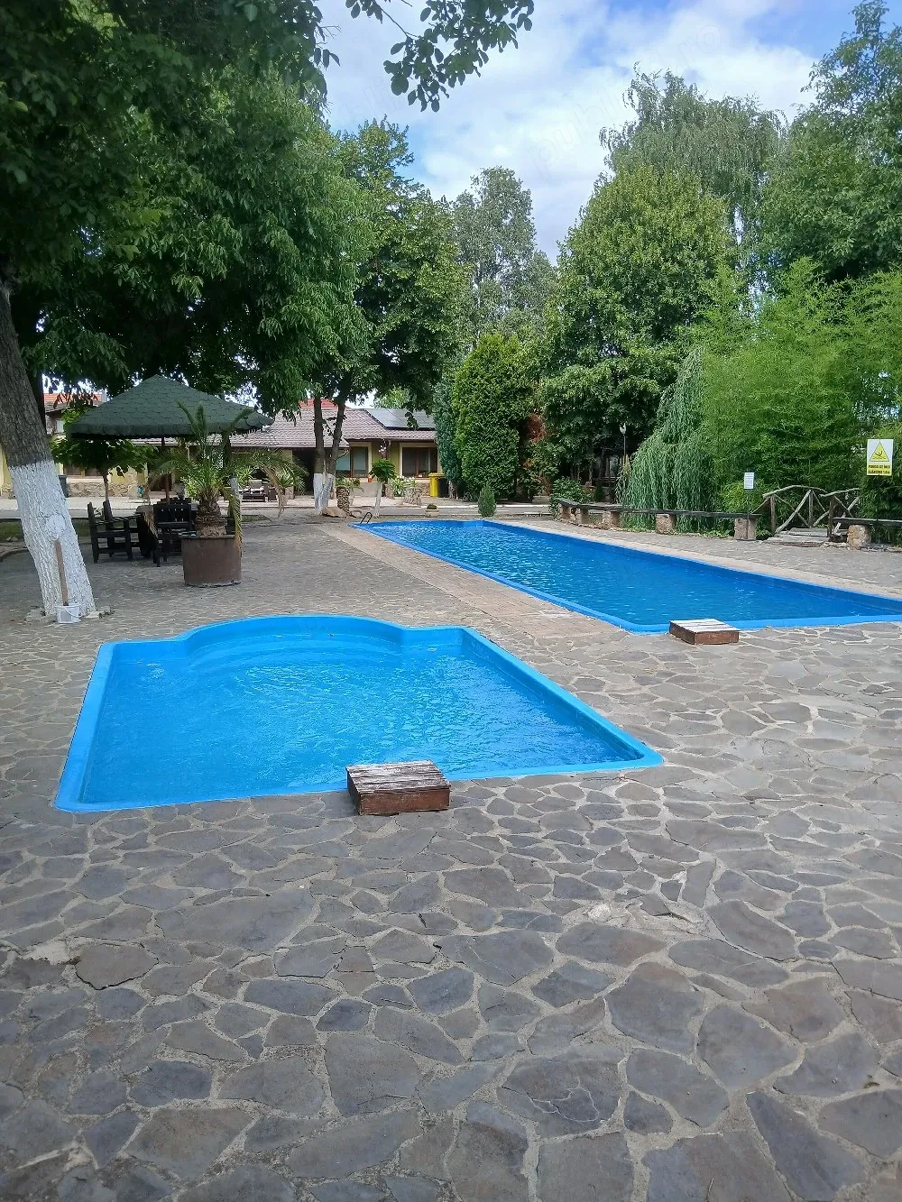 vand casa cu 3 dormitoare  in Cartierul Verde Arad.