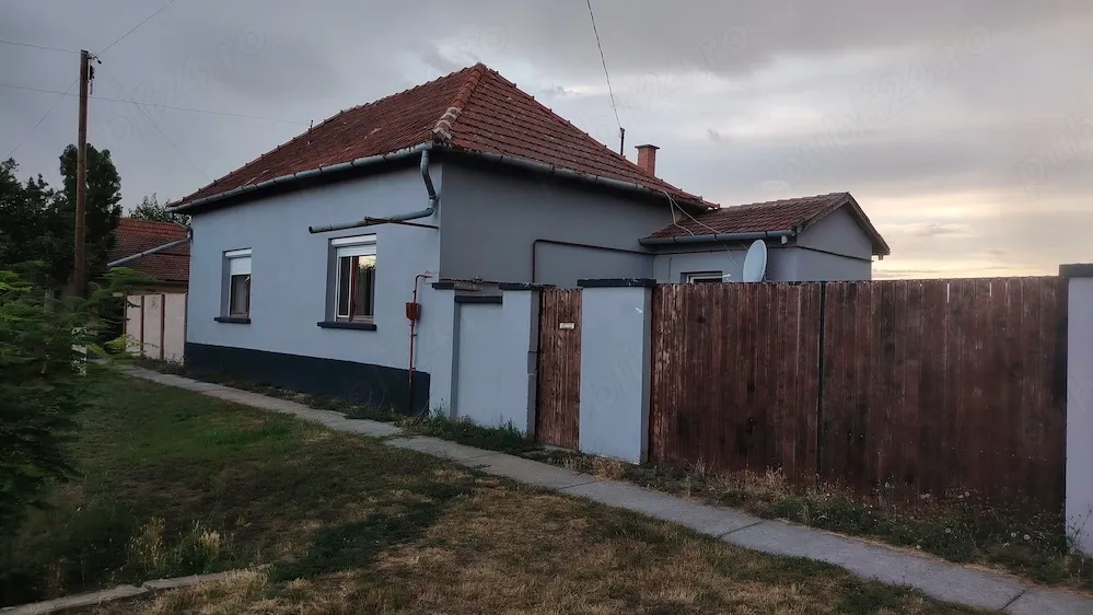 Casa de familie in Batania
