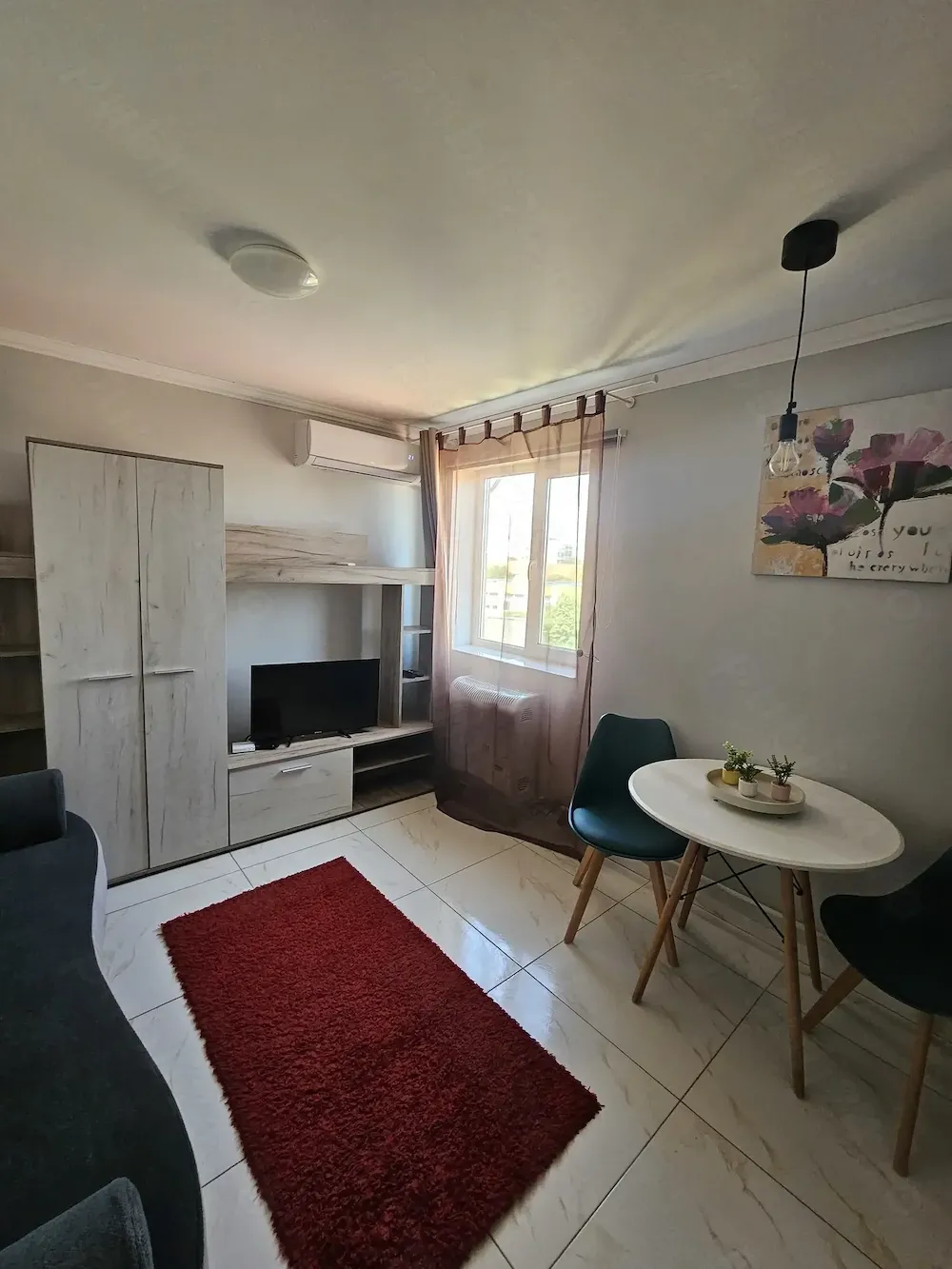 Proprietar închiriez garsoniera!